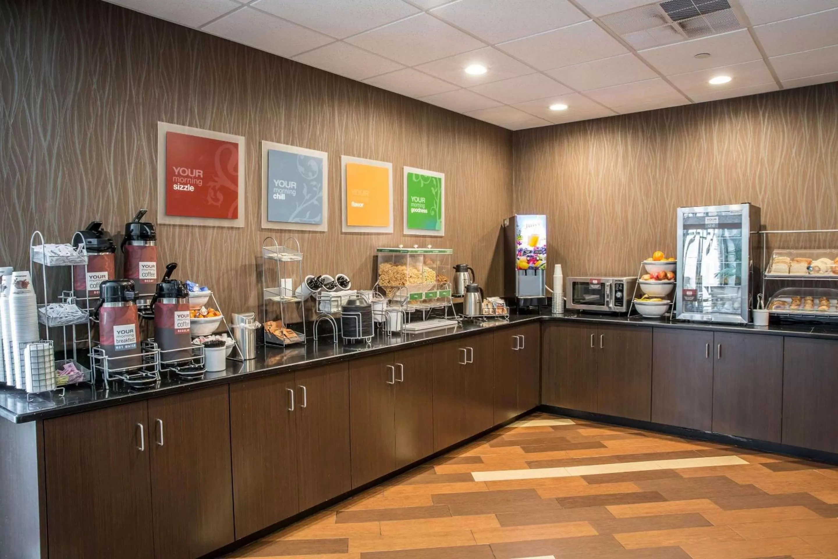 Restaurant/places to eat in Comfort Suites New Bern near Cherry Point