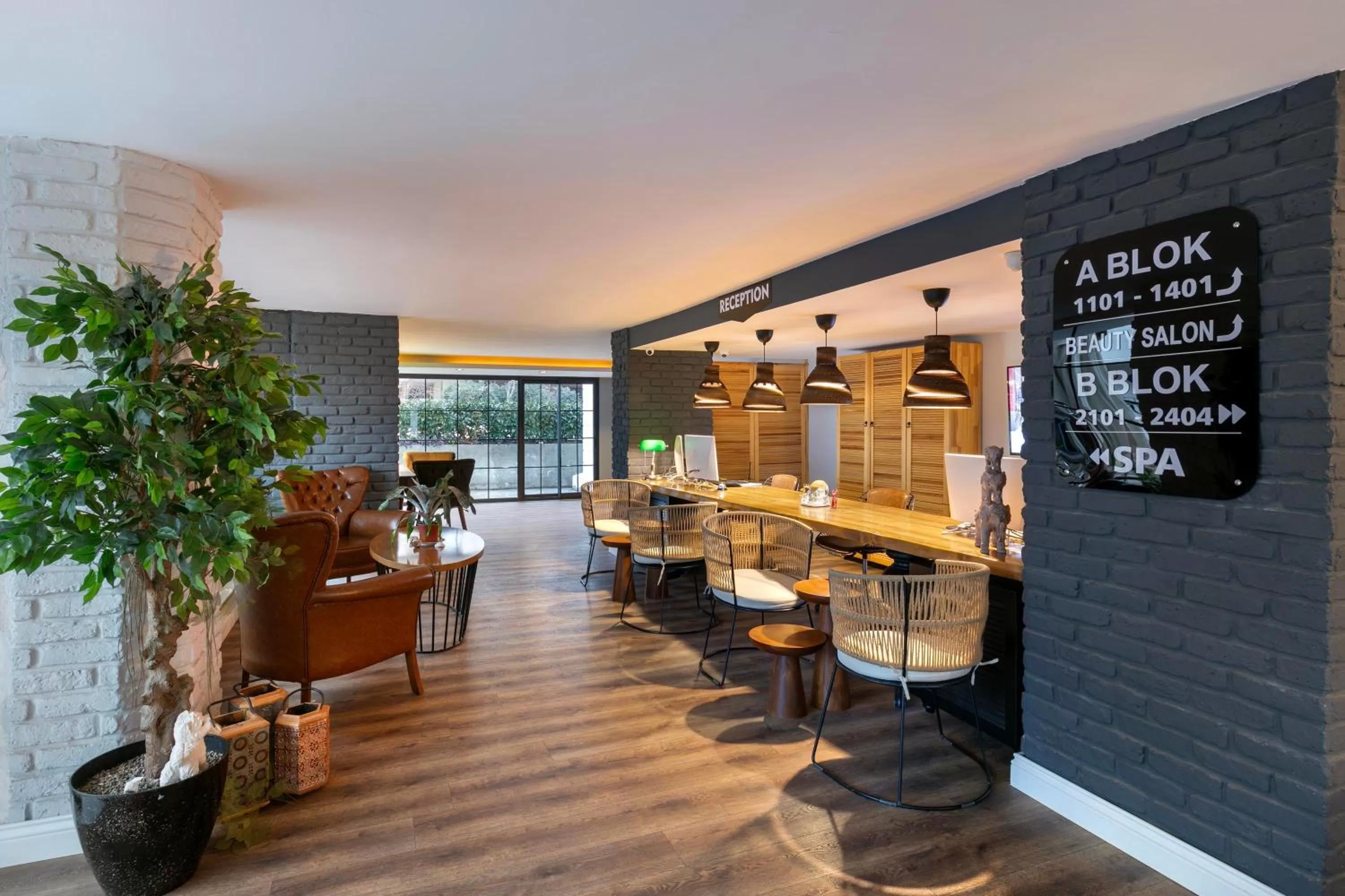 Lobby or reception in Azuu Boutique Hotel