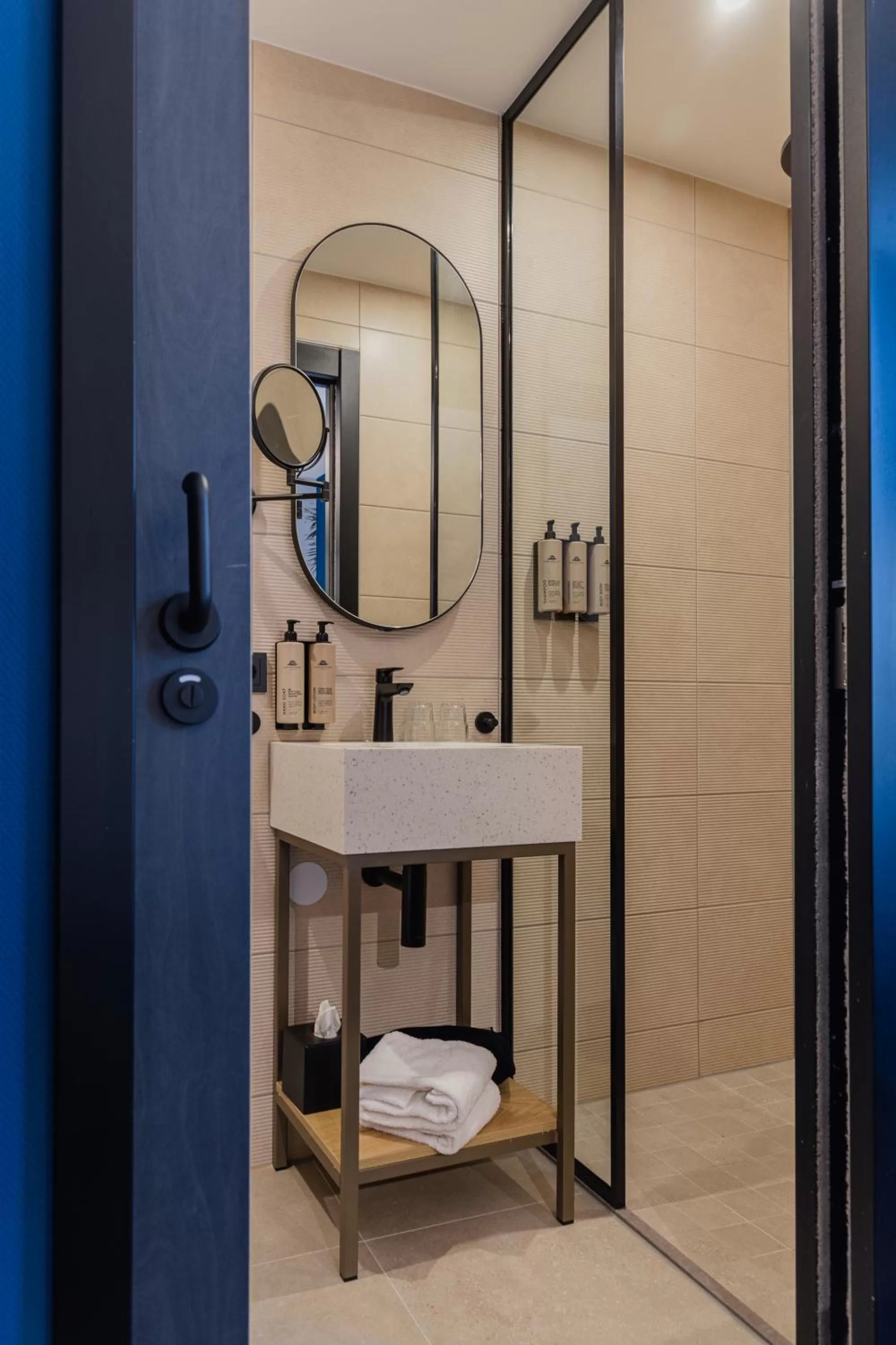 Bathroom in Hotel St Joris I Kloeg Collection