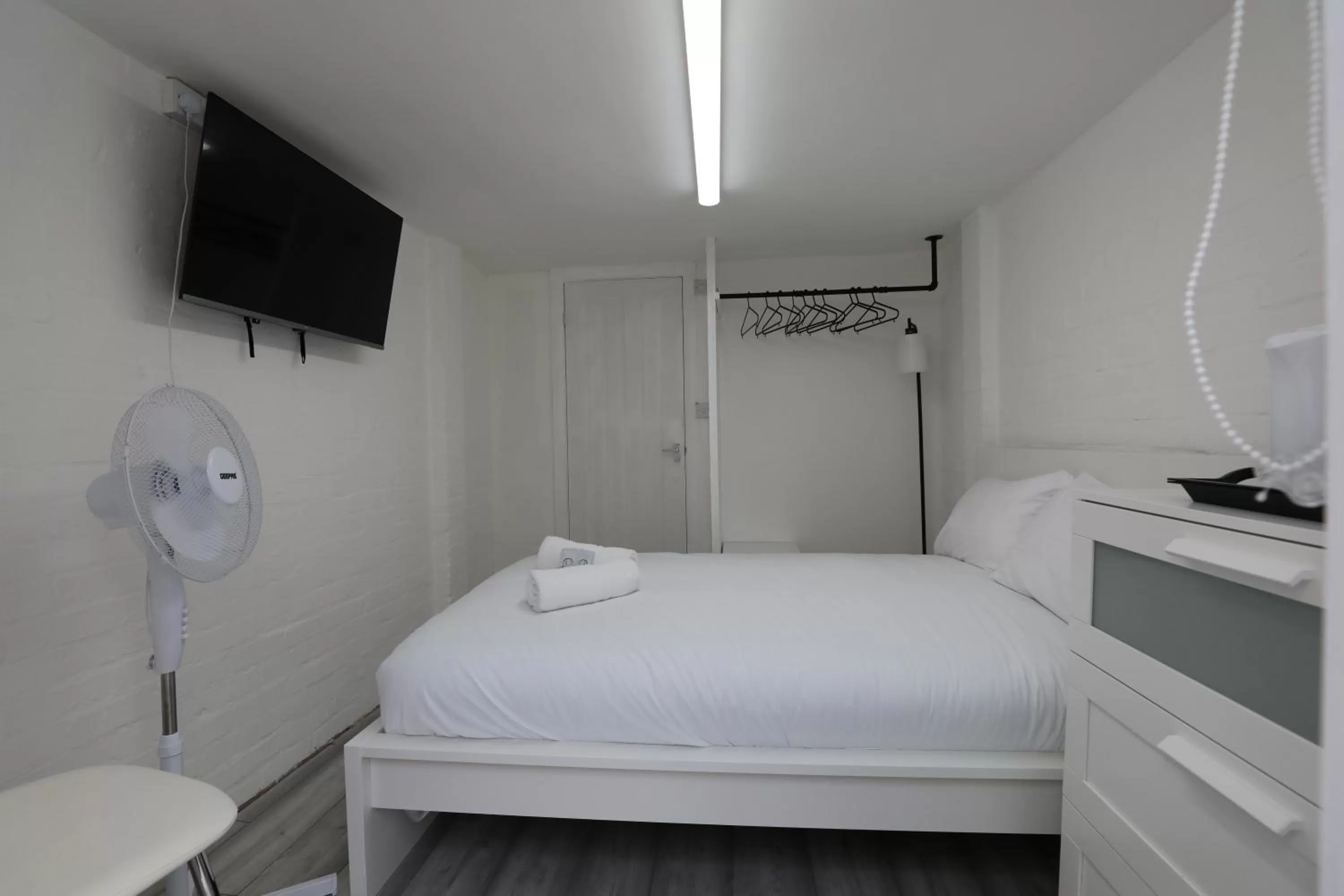 Bed in Anchor Guest House