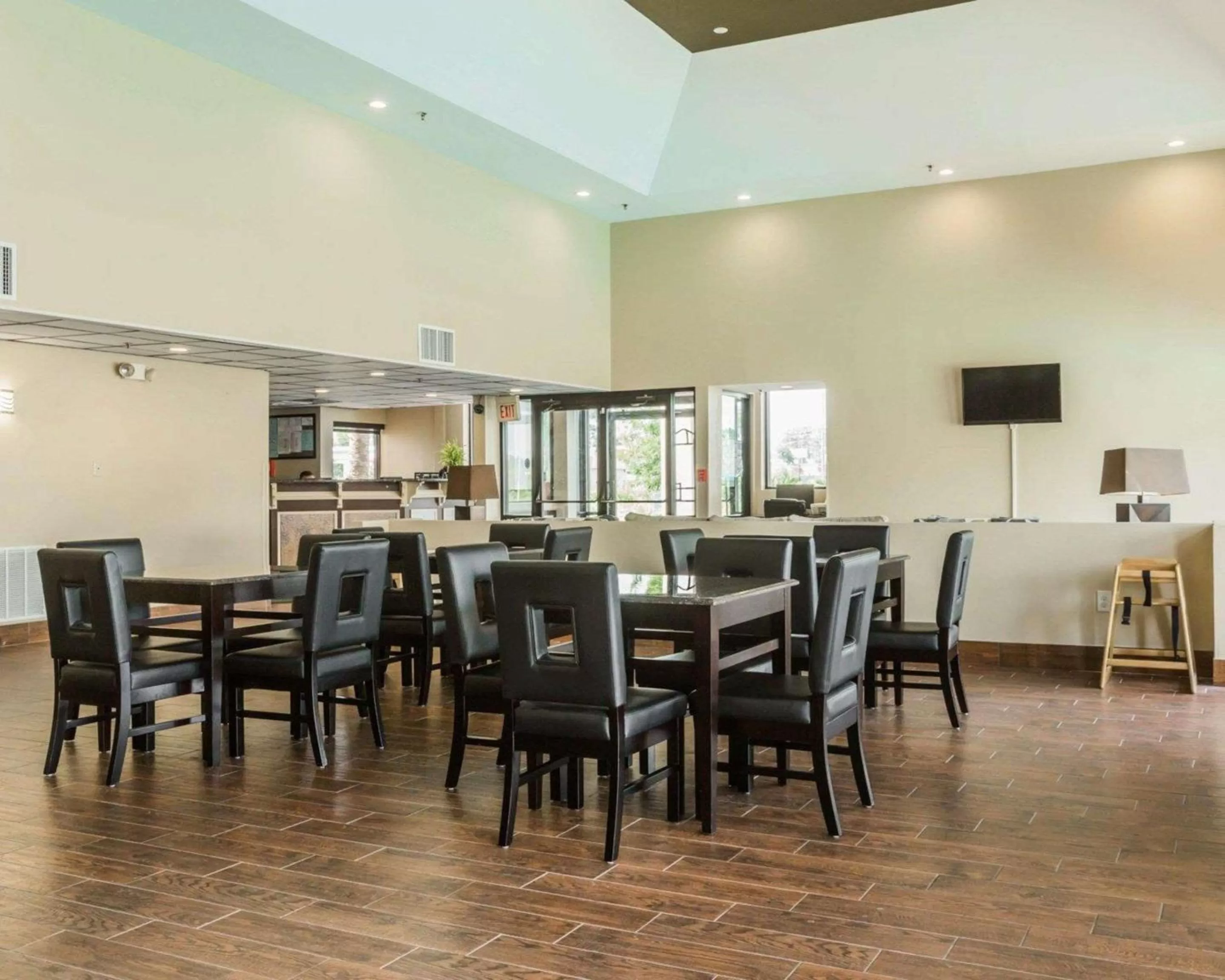 Restaurant/places to eat in Quality Inn & Suites North Montgomery