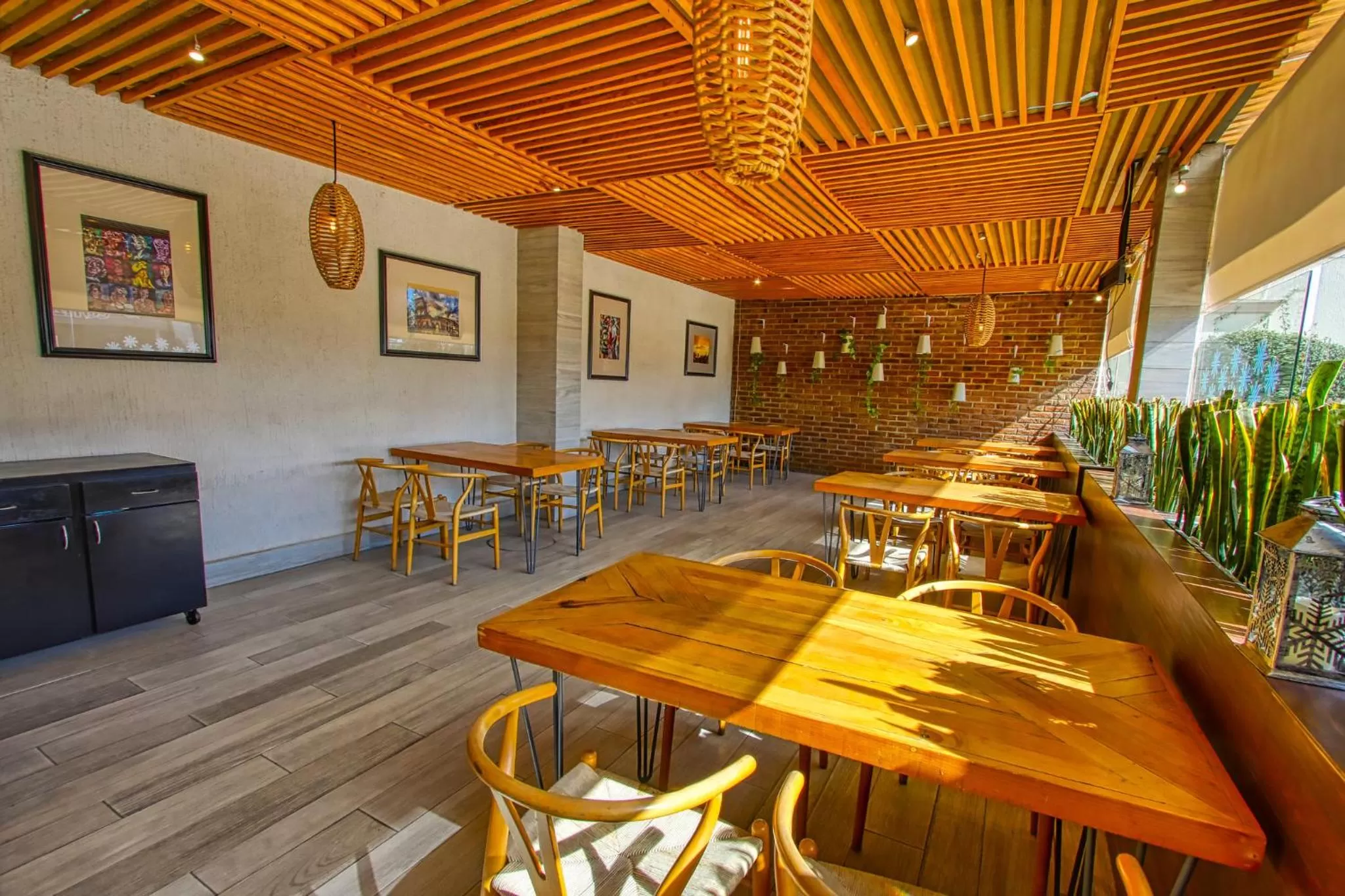 Restaurant/places to eat in Holiday Inn Leon-Convention Center by IHG