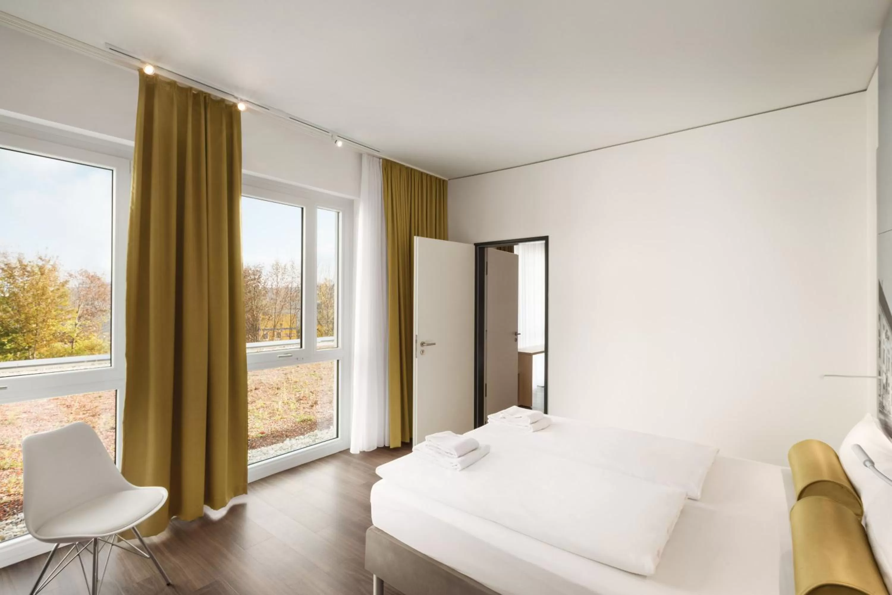 Bed in Super 8 by Wyndham Munich City North