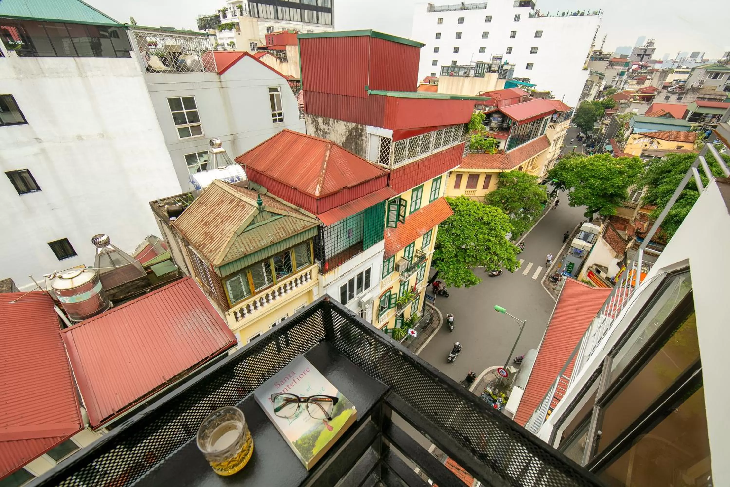 Day in Tunger Grand Hotel