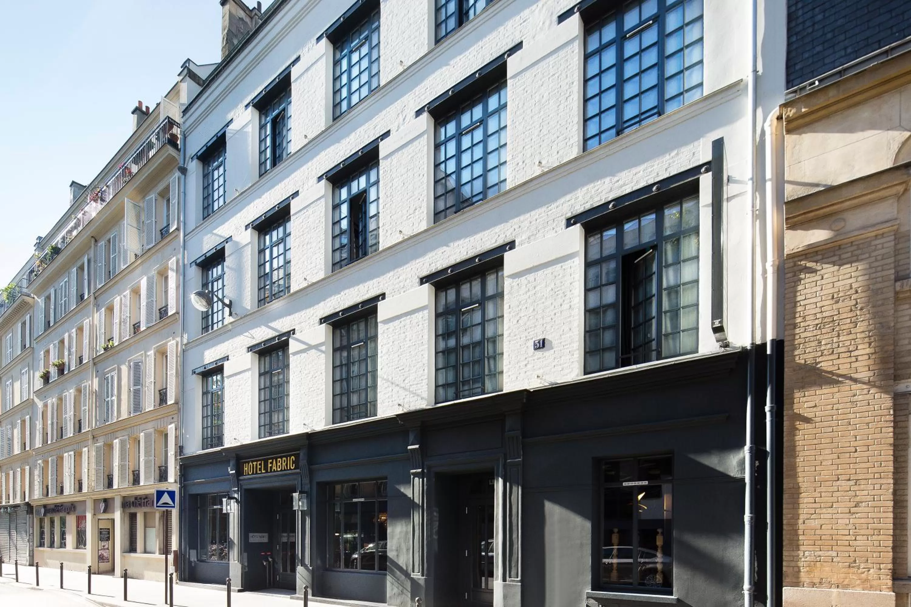 Property building in Hôtel Fabric