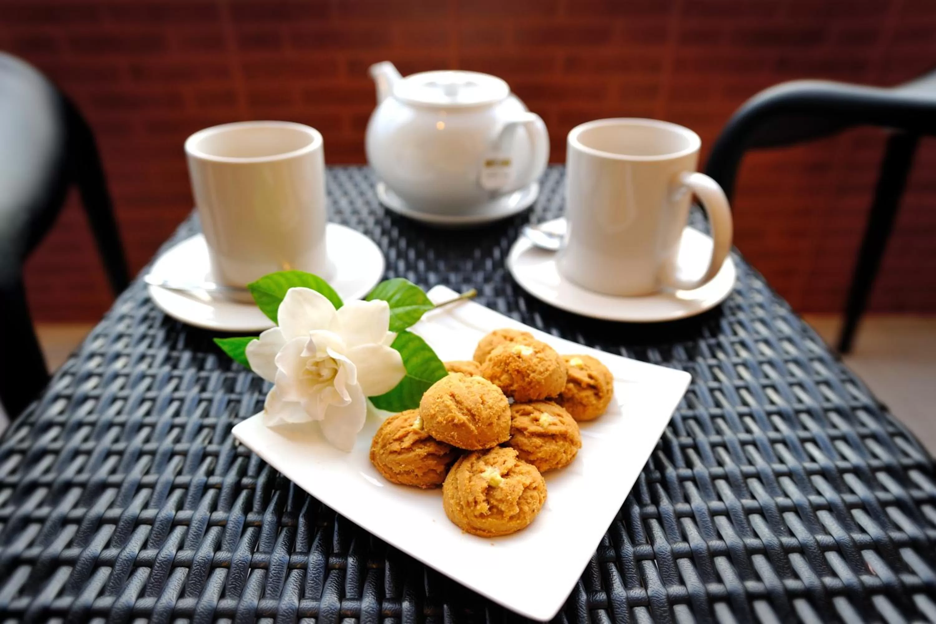 Food and drinks in Suppamitr Villa Hotel