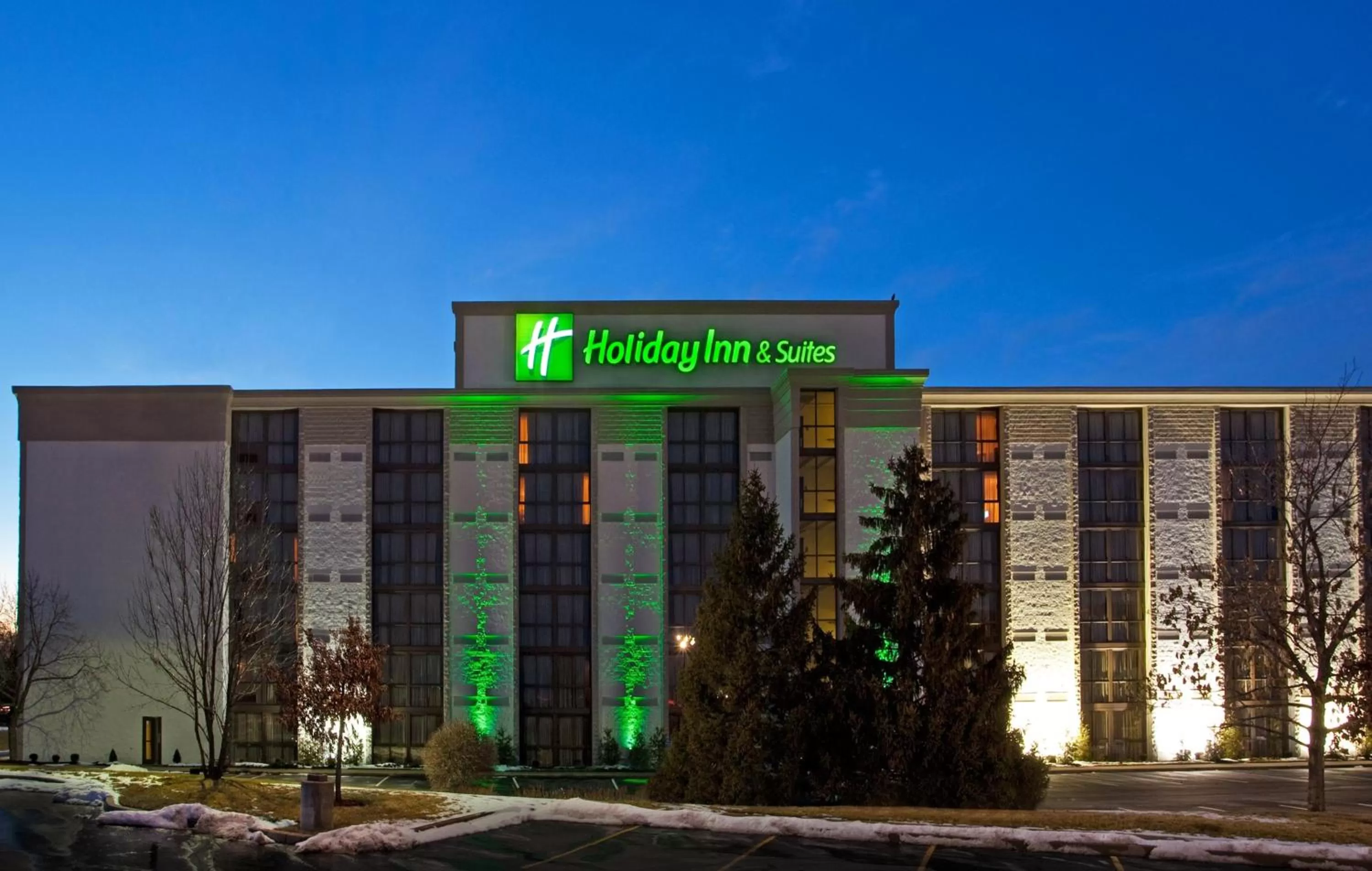 Property building in Holiday Inn Cincinnati-Eastgate by IHG