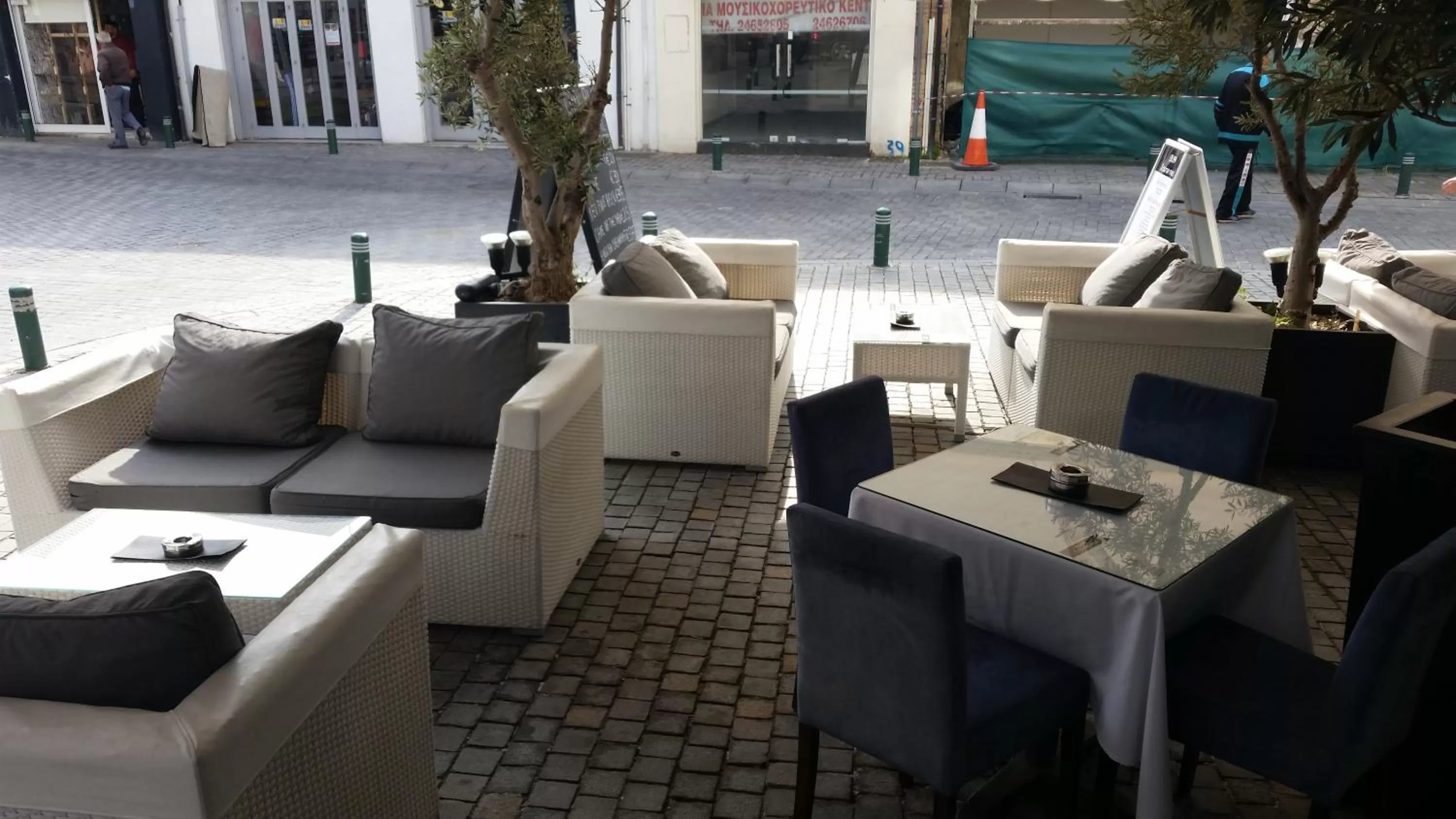 Lounge or bar in Livadhiotis City Hotel