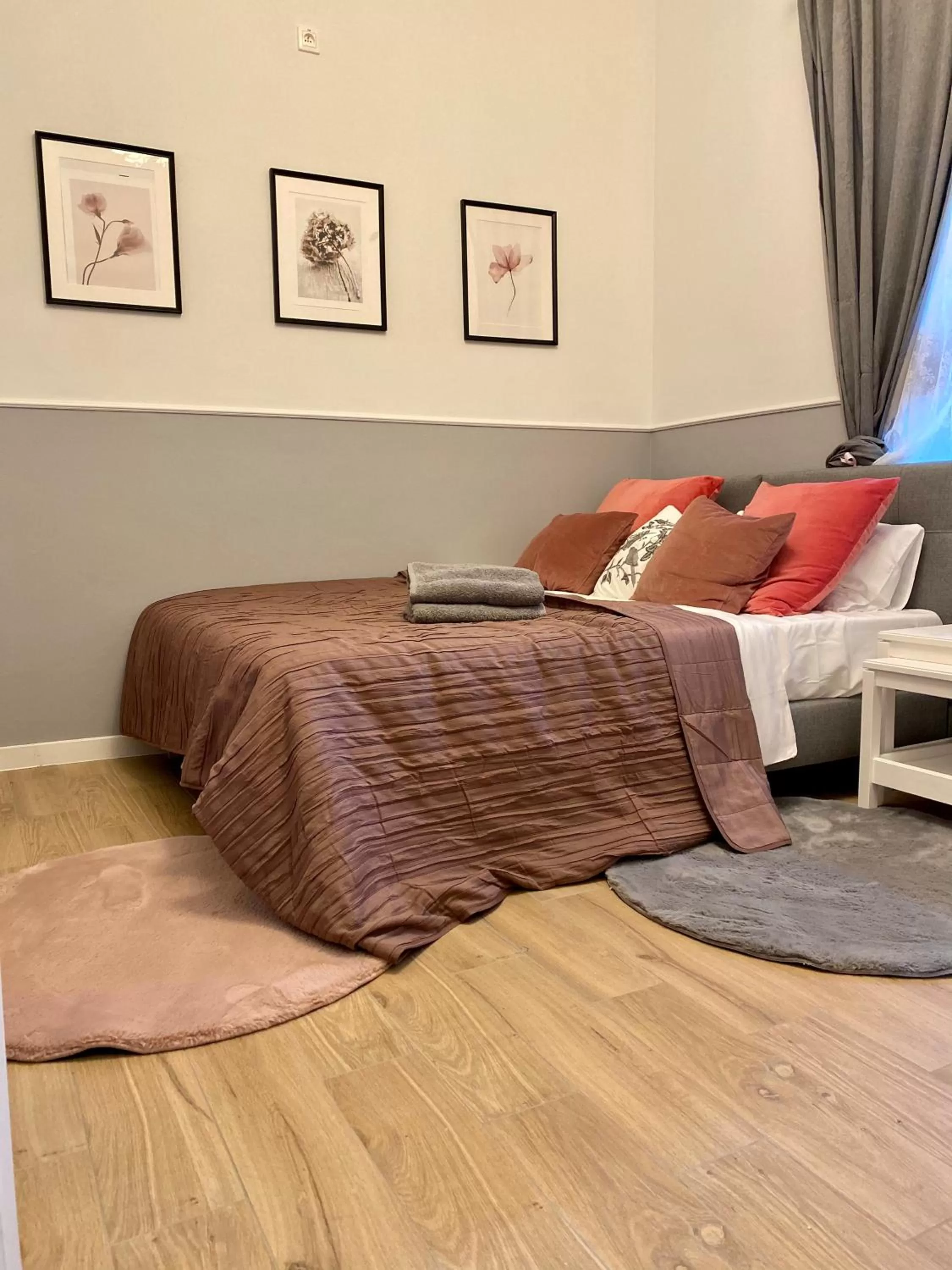 Bed in Pokoje w Starej Karczmie - by Upstairs