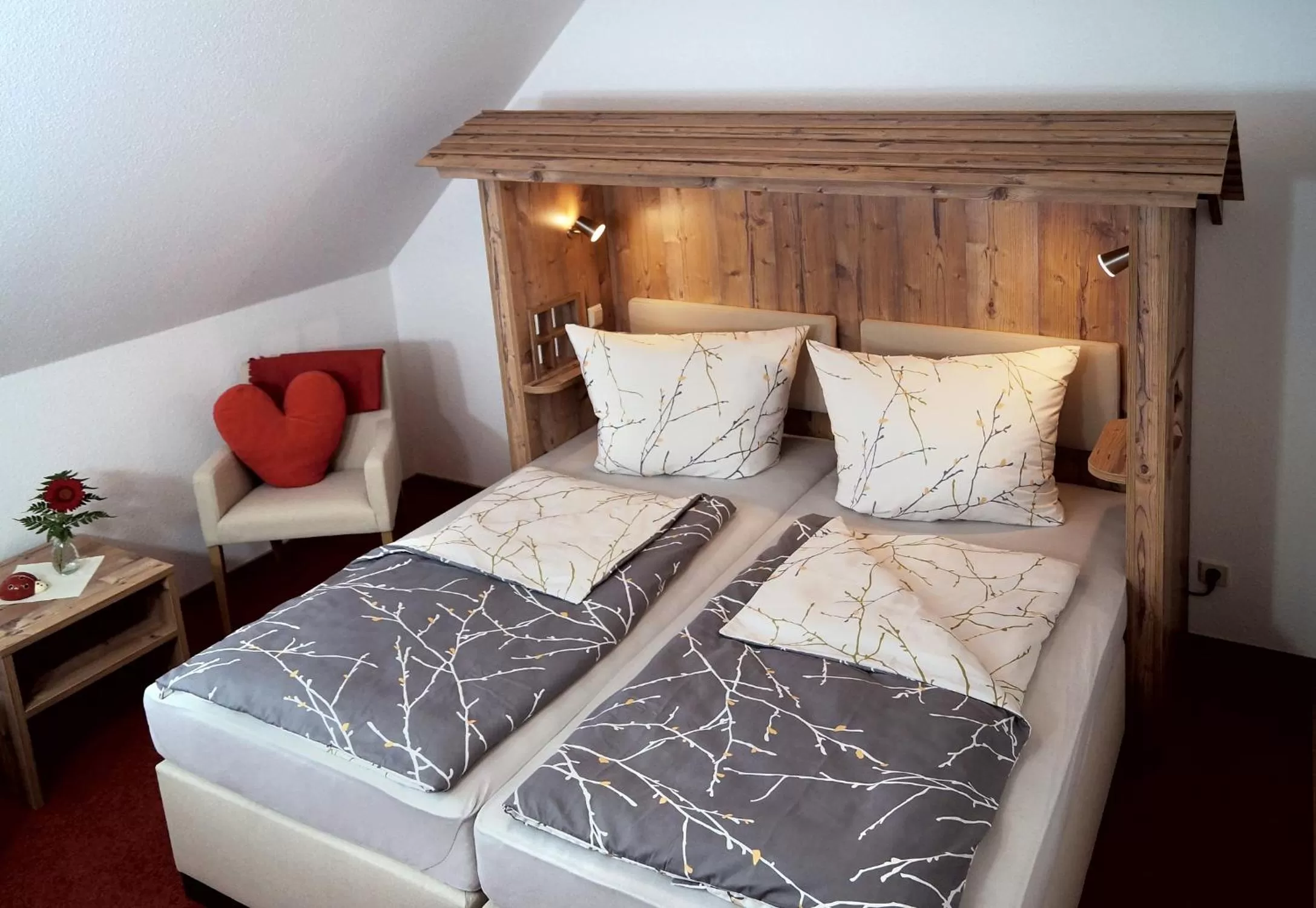 Bed in Erzgebirgshotel Misnia Bärenfels