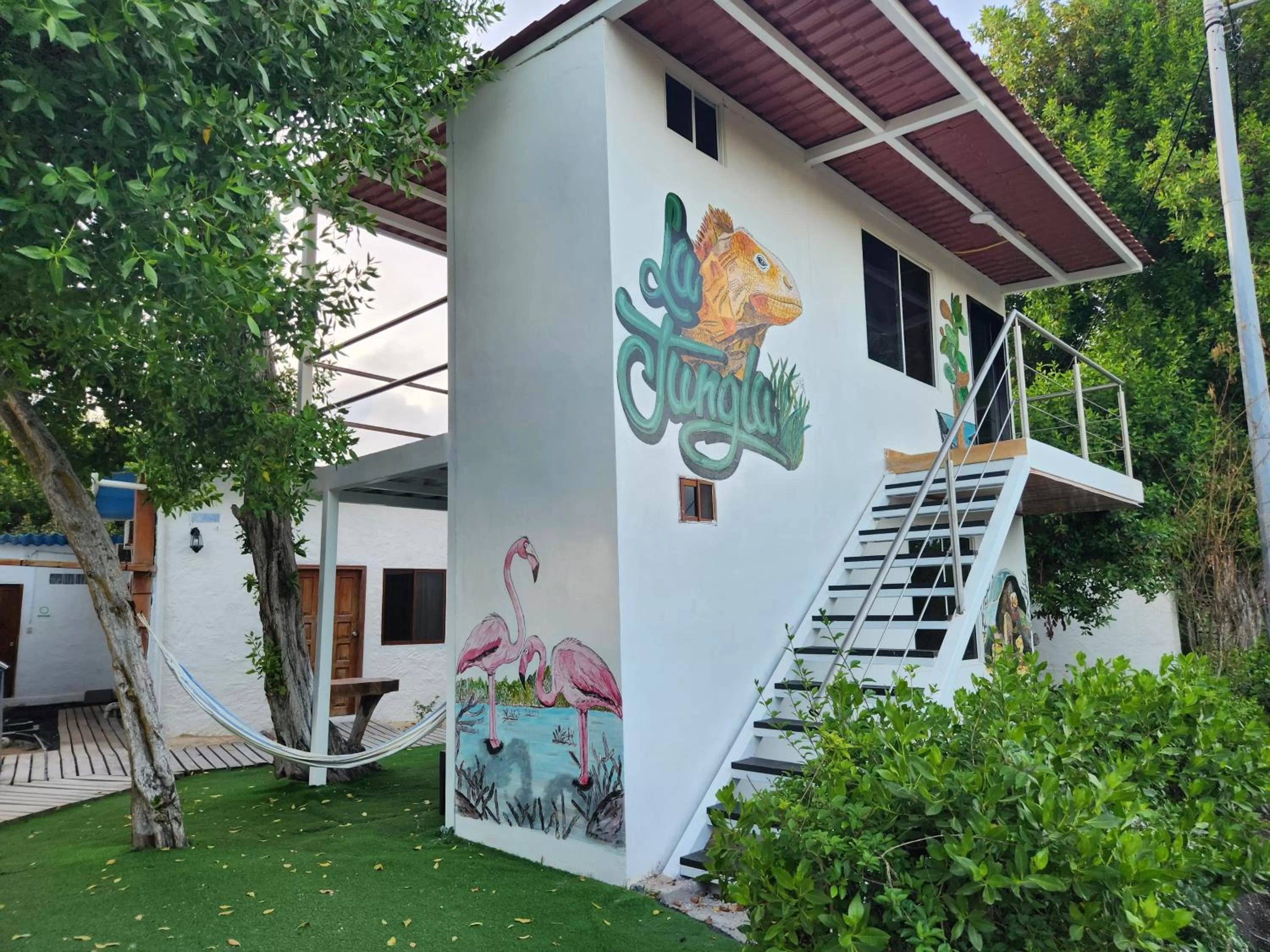 Property Building in Hotel La Jungla