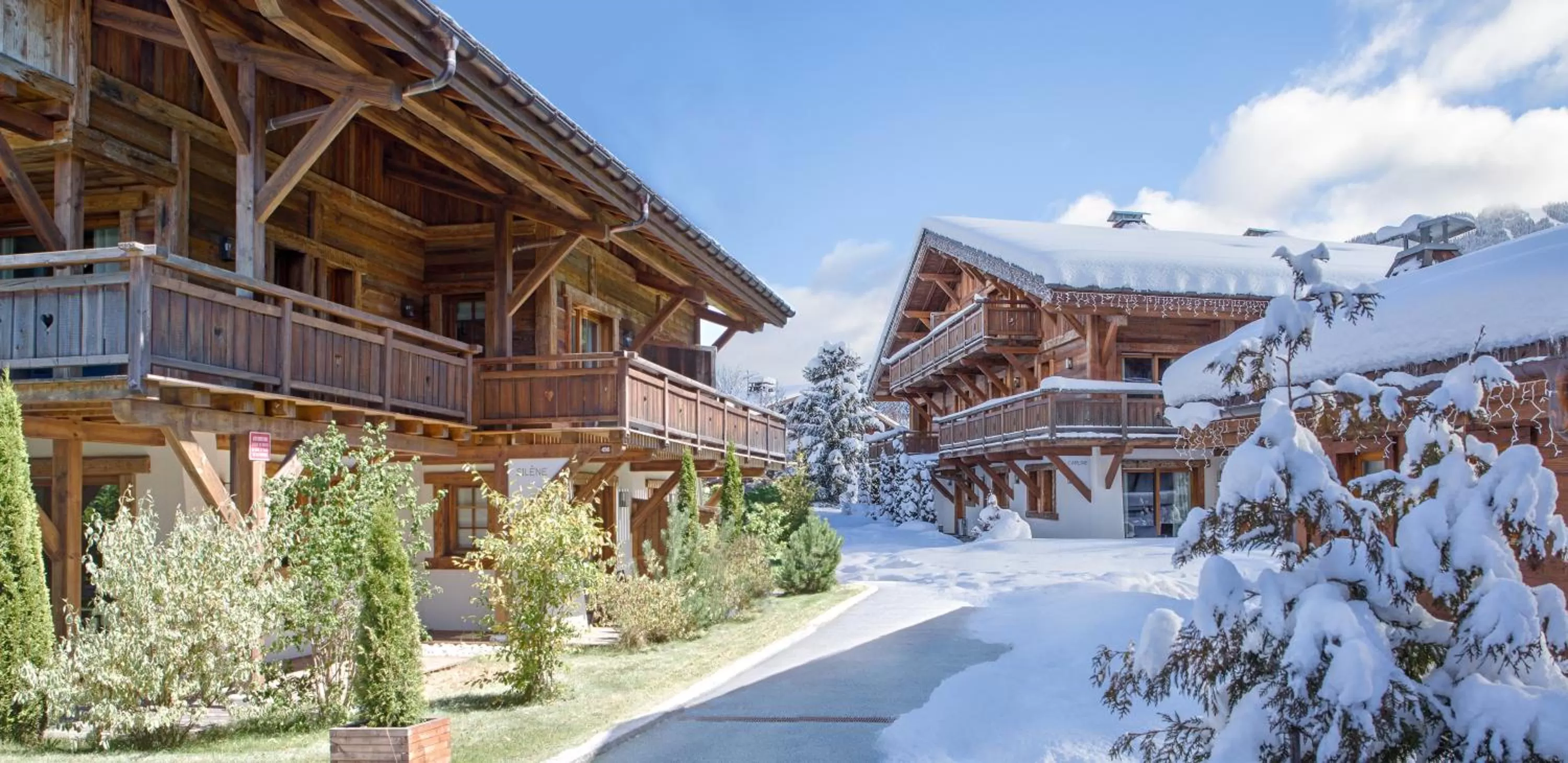 Facade/entrance in Les Loges Blanches Megève