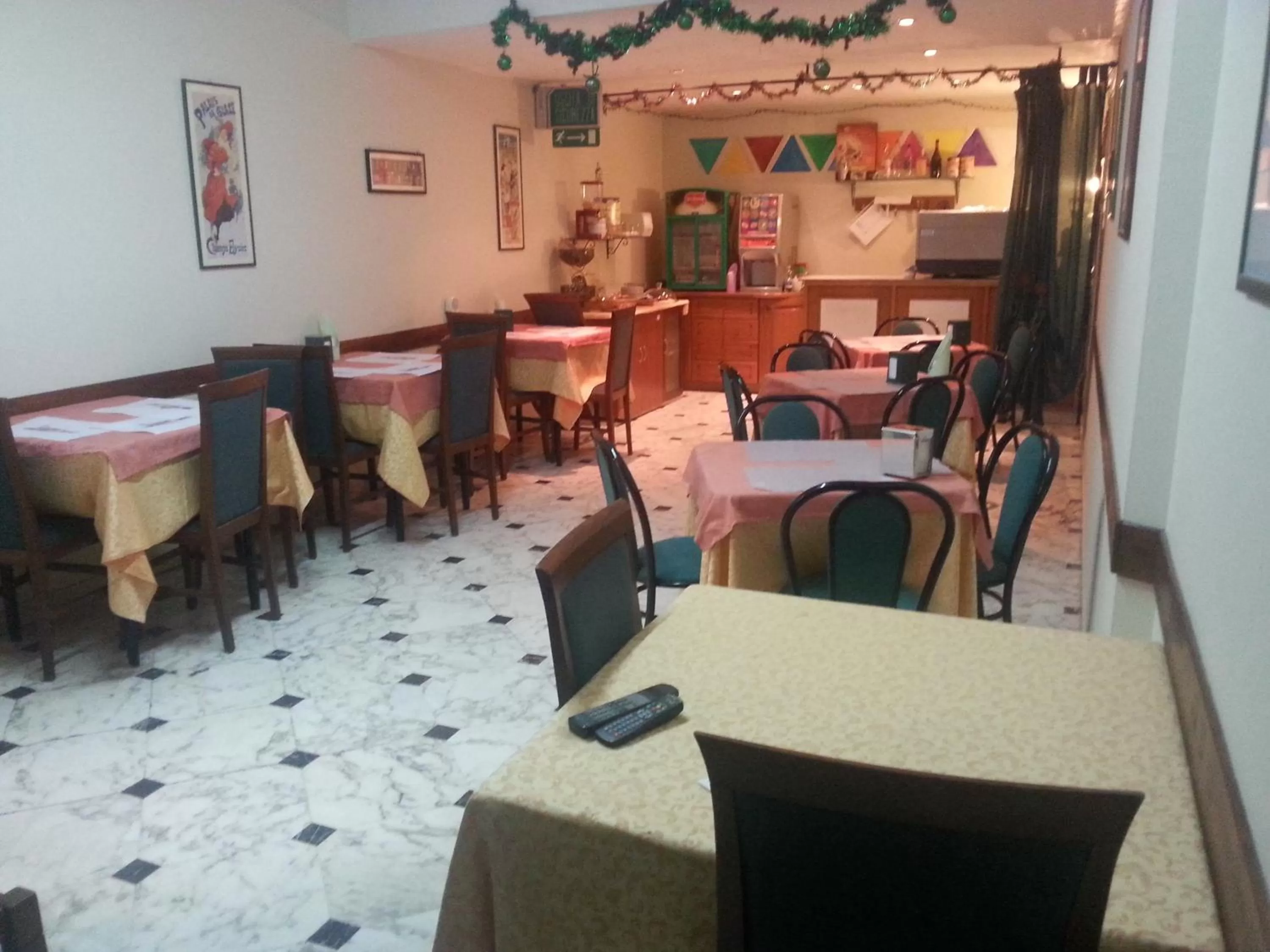 Lounge or bar in Hotel L'Approdo