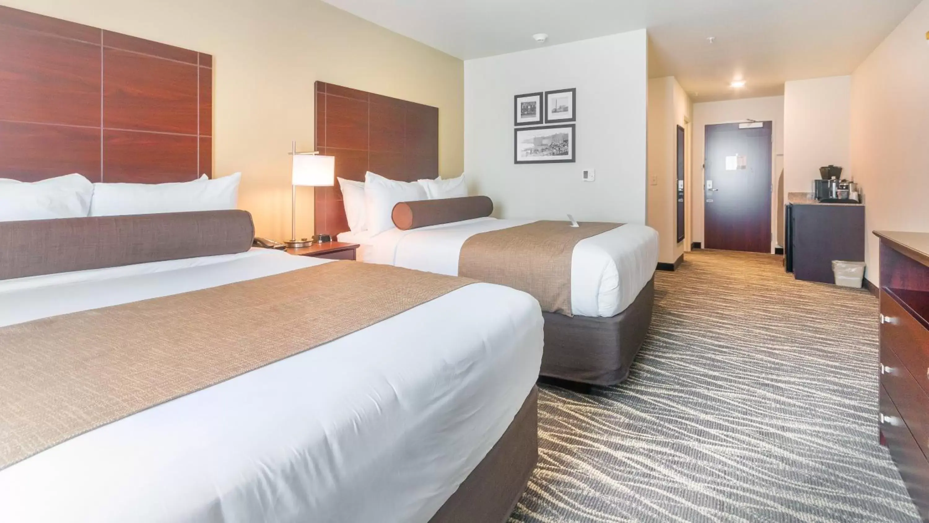 Queen Studio - Disability Access in Cobblestone Hotel & Suites - Janesville Queen Studio - Disability Access in Cobblestone Hotel & Suites - Janesville