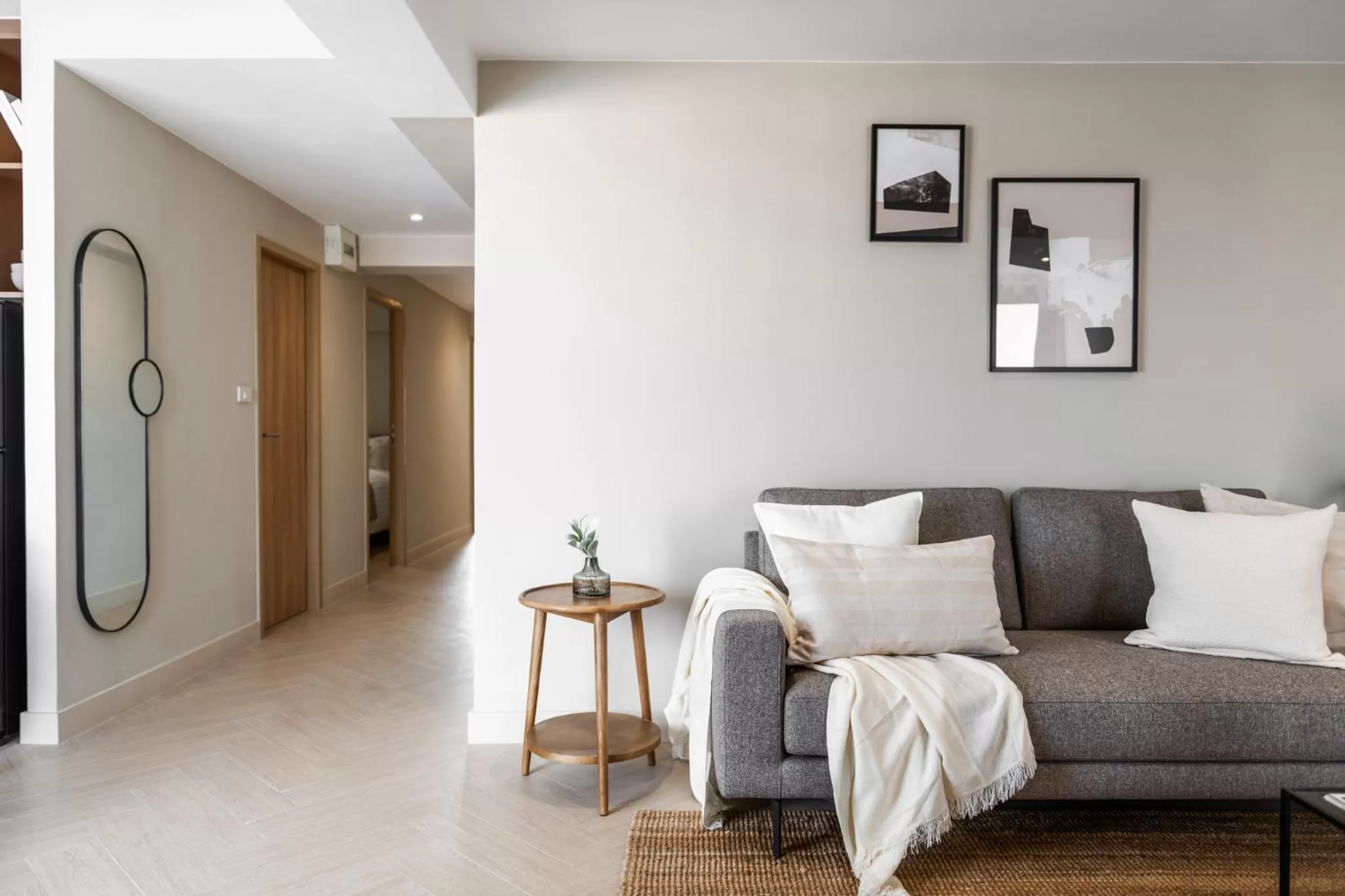 Living room, Seating Area in GLOW Sukhumvit 71