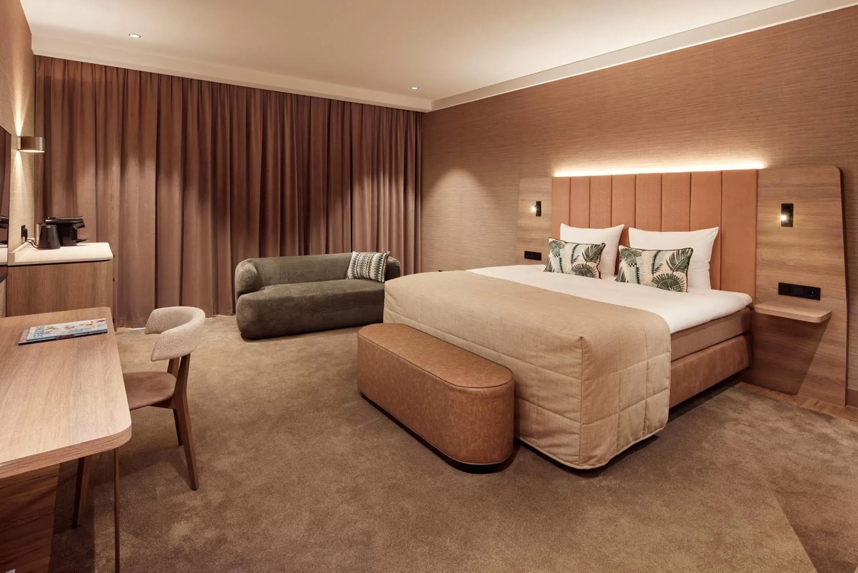 Deluxe Double Room with Parking view in Van der Valk Hotel Sneek Deluxe Double Room with Parking view in Van der Valk Hotel Sneek