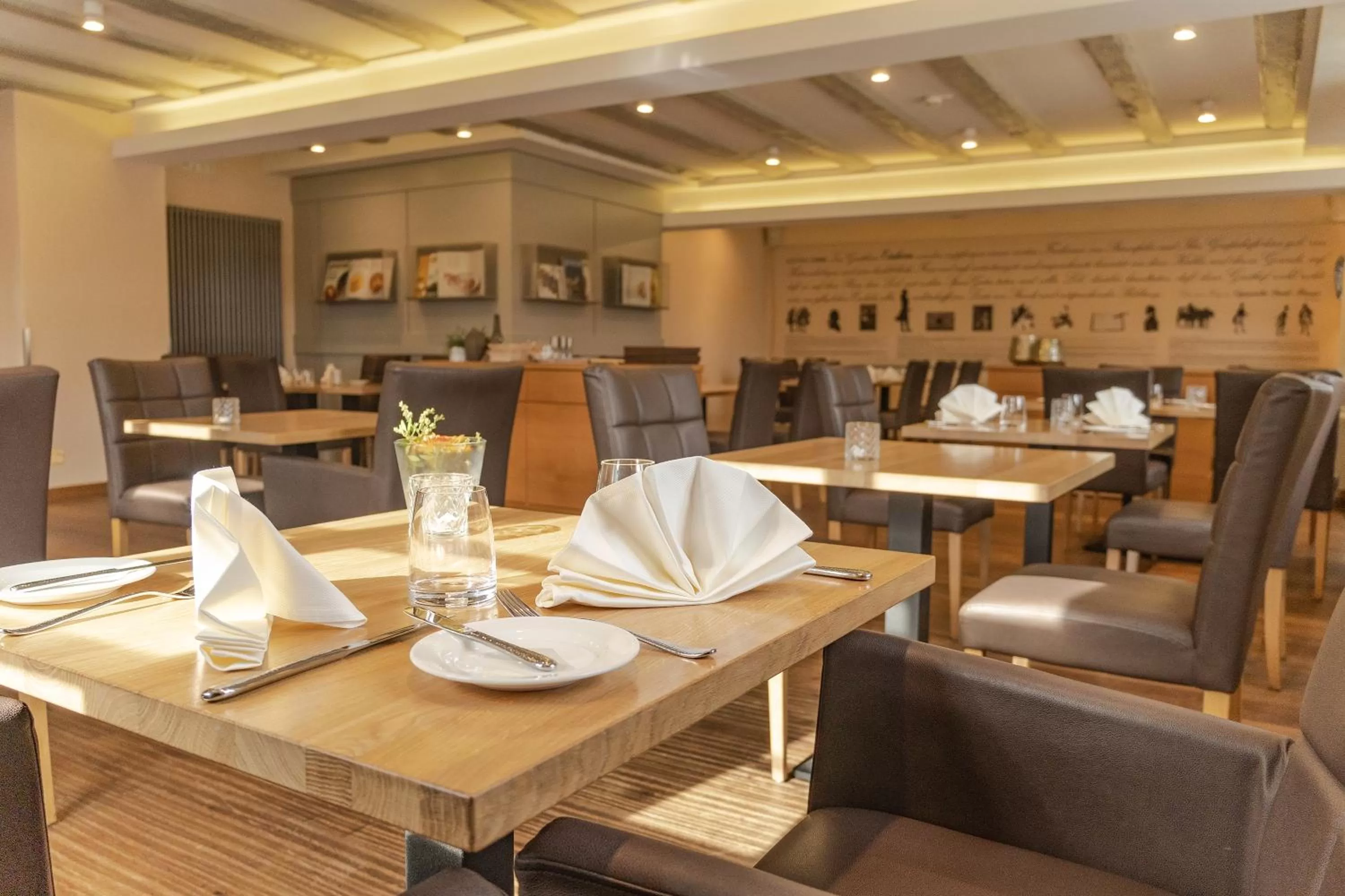 Restaurant/places to eat in Restaurant & Hotel Einhorn