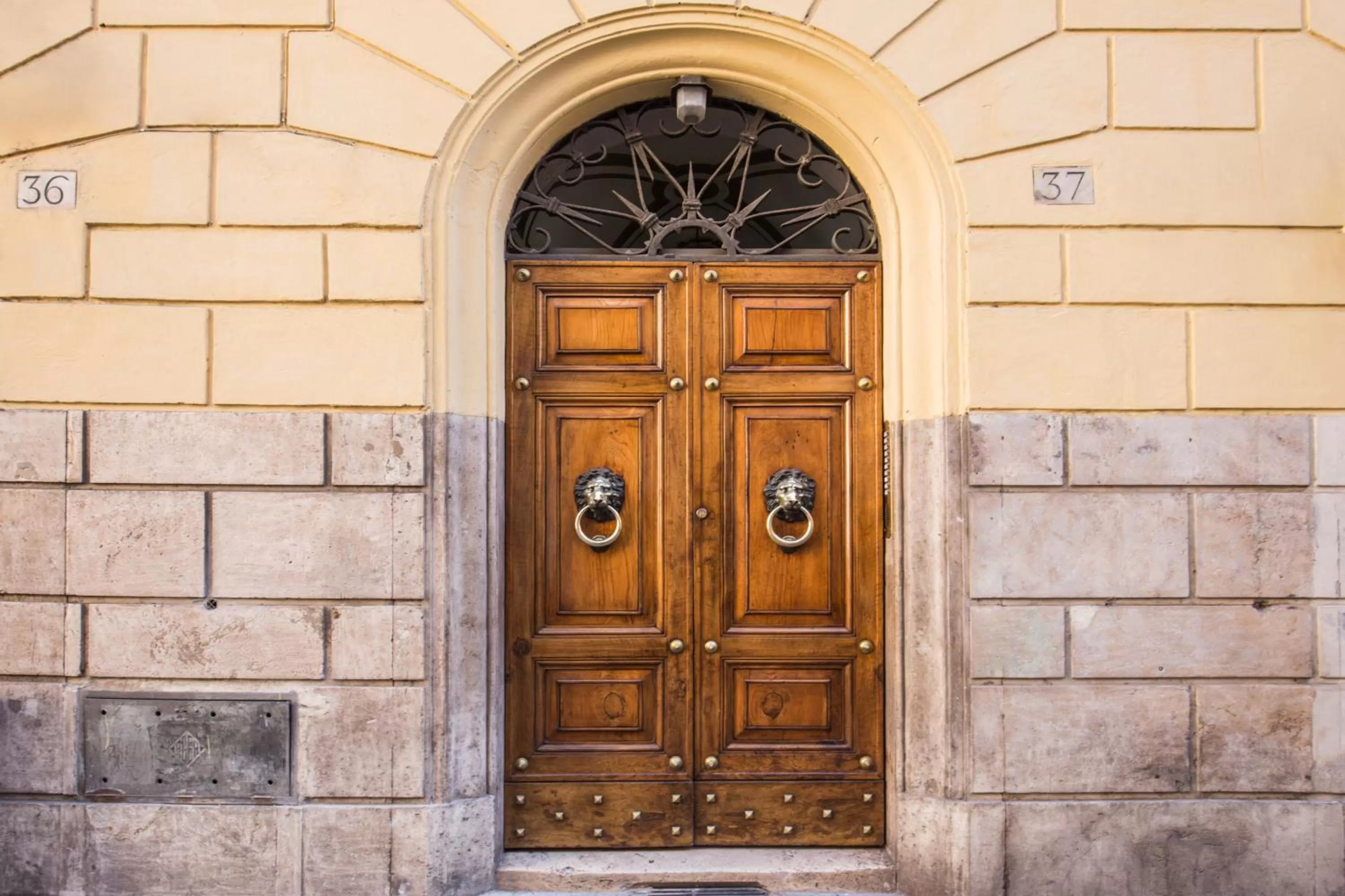 Facade/entrance in Charme Spagna Boutique Hotel