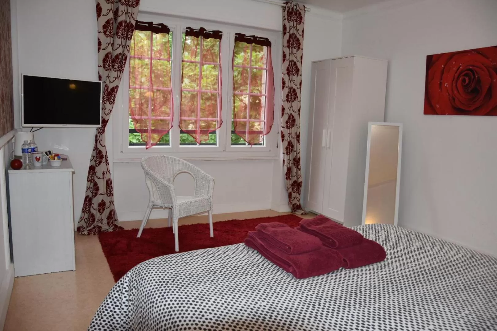 Bedroom, Bed in Ker-Loën