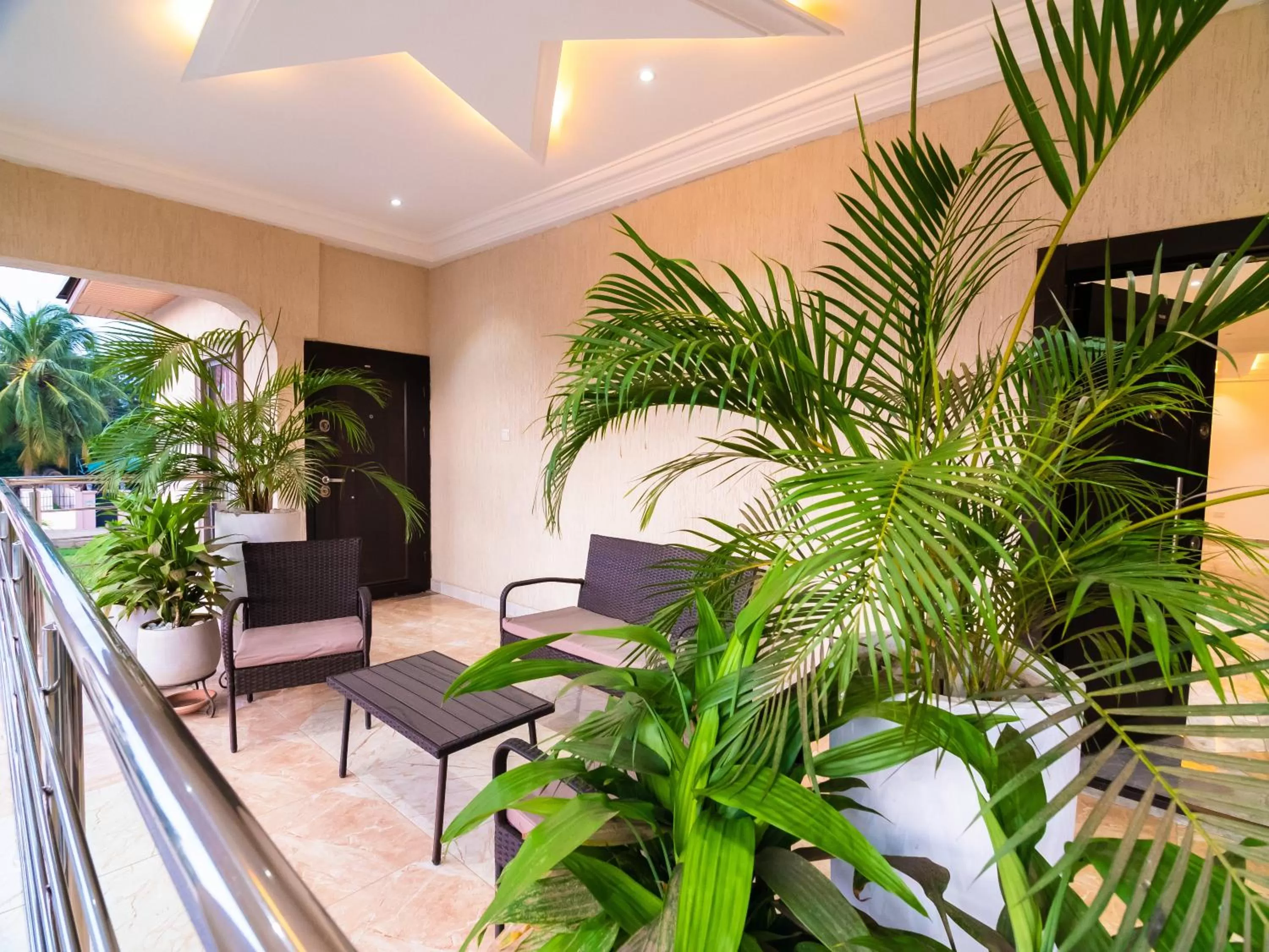 Balcony/Terrace in KoKo Palm Inn LTD