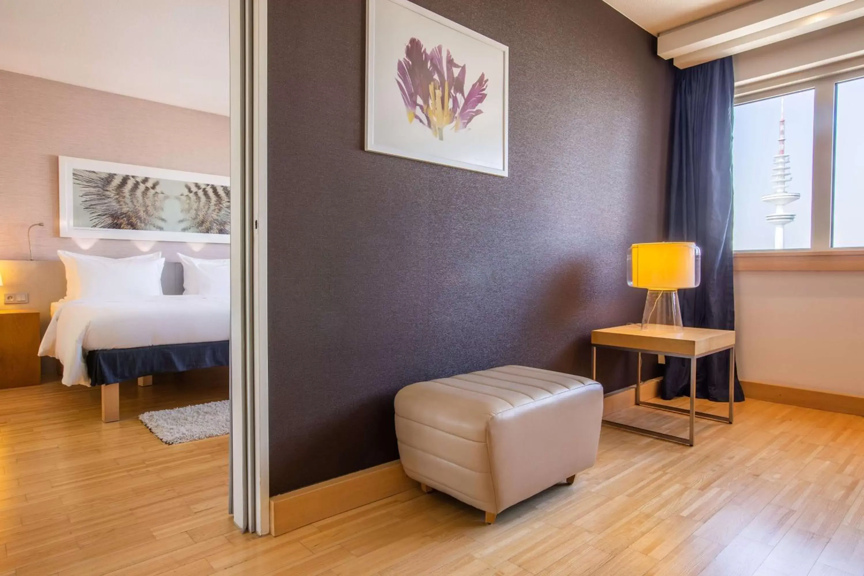 Suite with Park View in Radisson Blu Hotel, Hamburg Suite with Park View in Radisson Blu Hotel, Hamburg