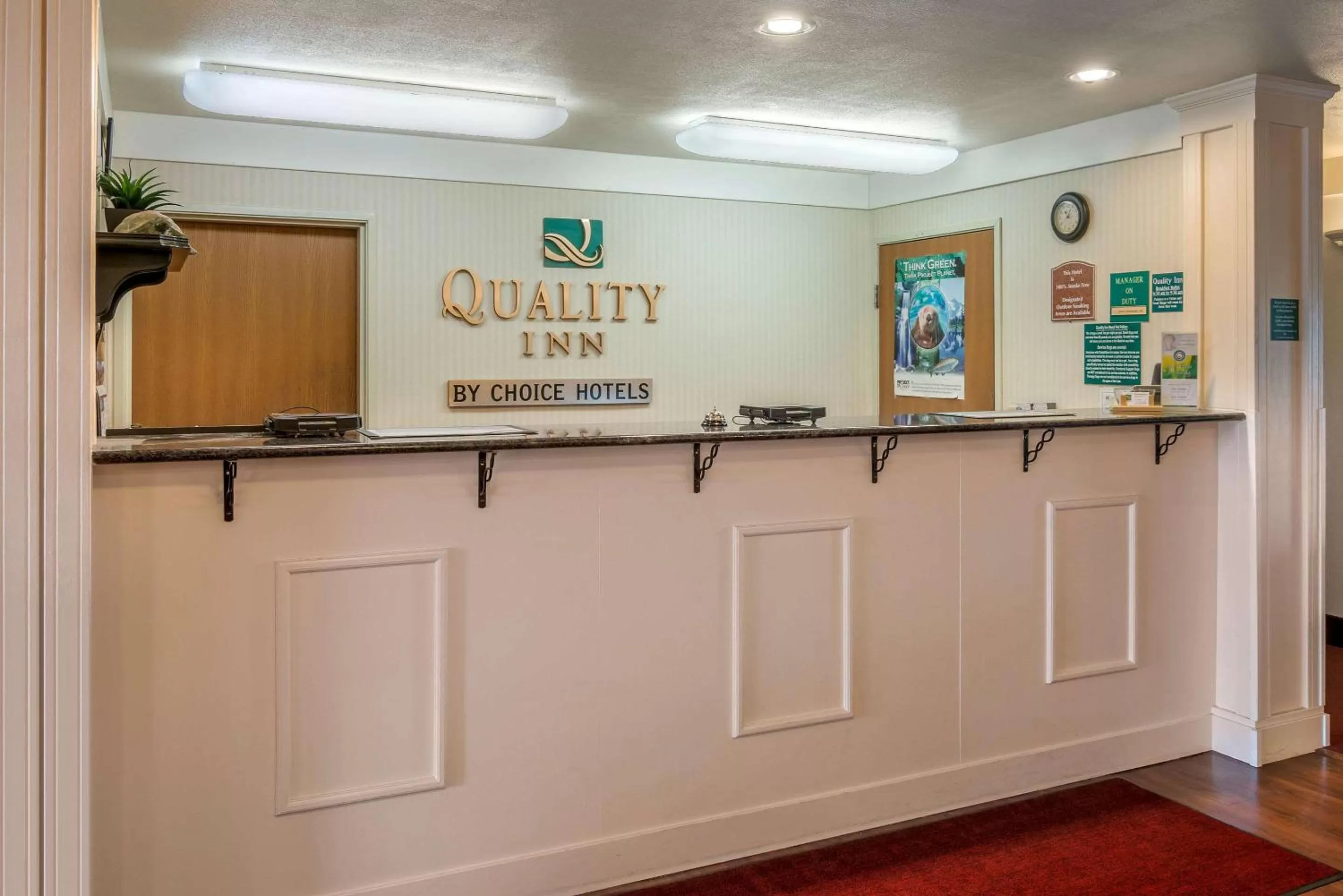 Lobby or reception in Quality Inn Bend North