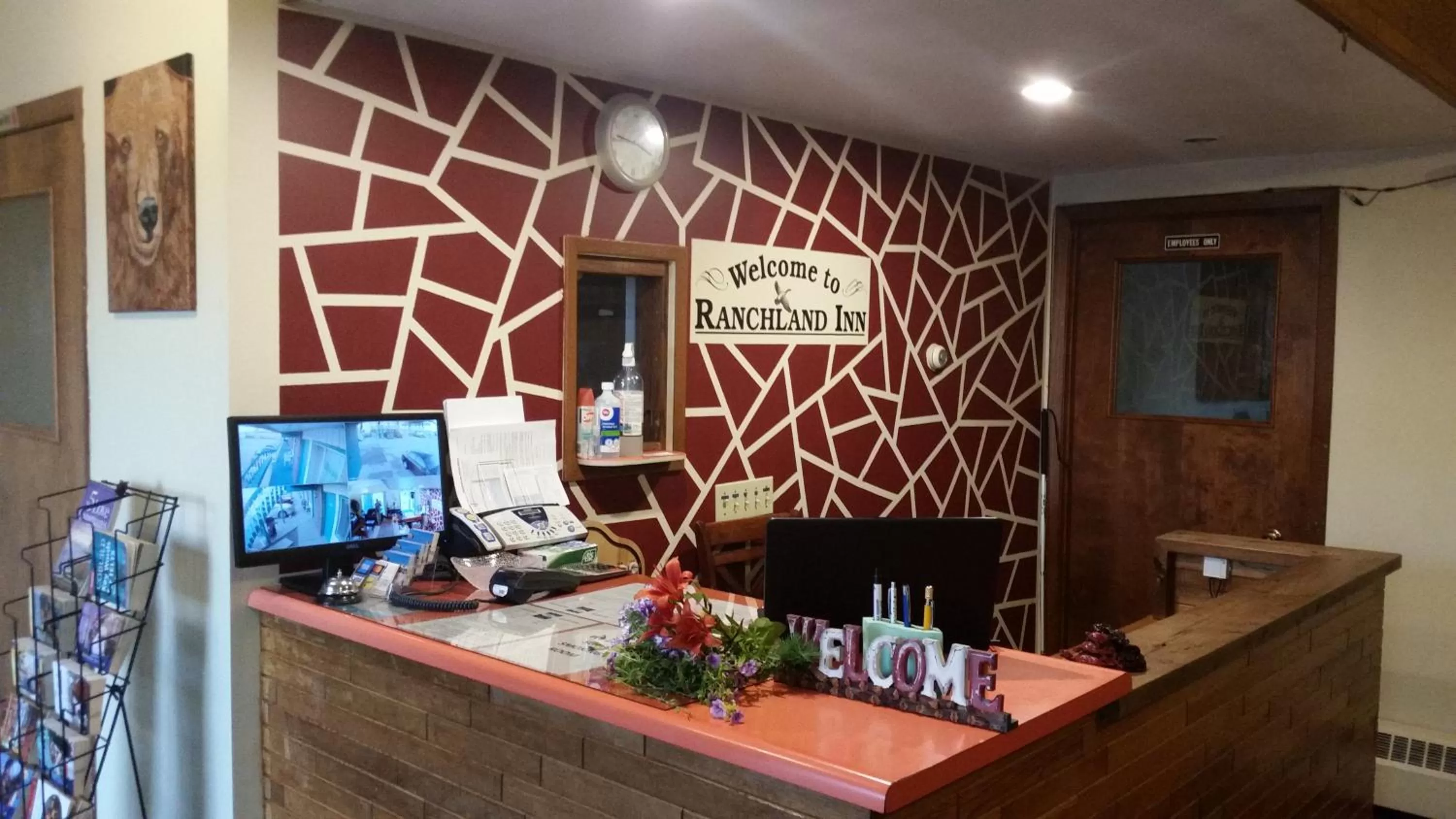Restaurant/places to eat in RANCHLAND Inn