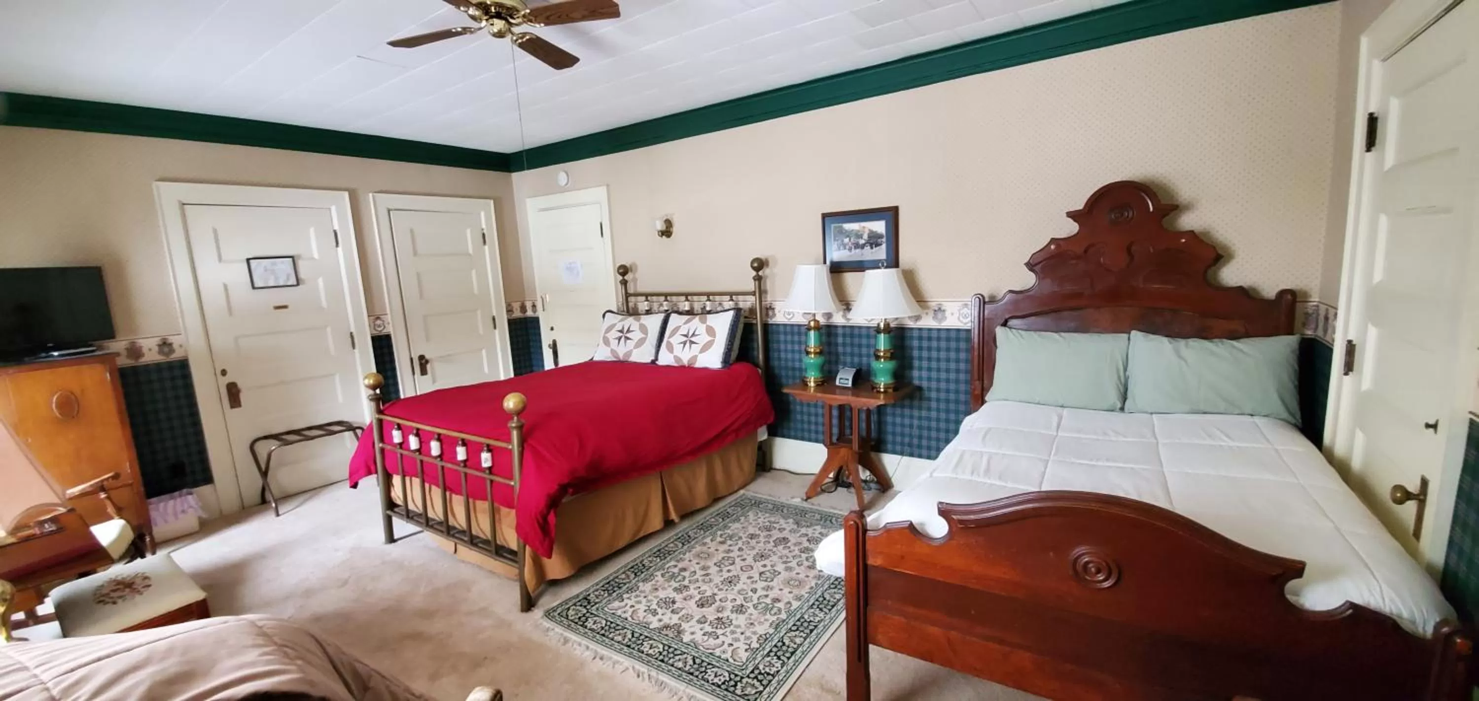 Photo of the whole room, Bed in Saravilla Bed & Breakfast