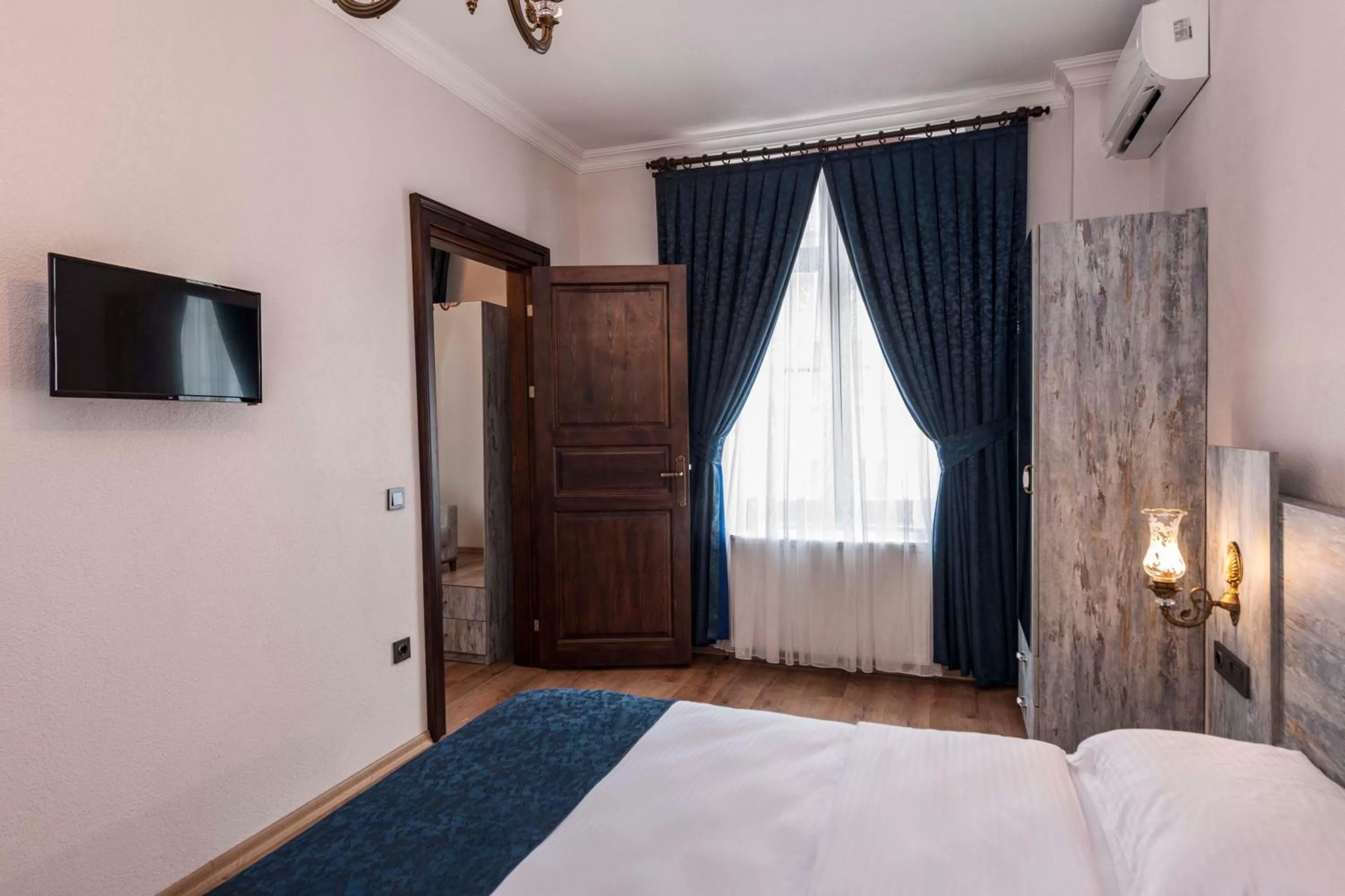 Bed in Element Garden