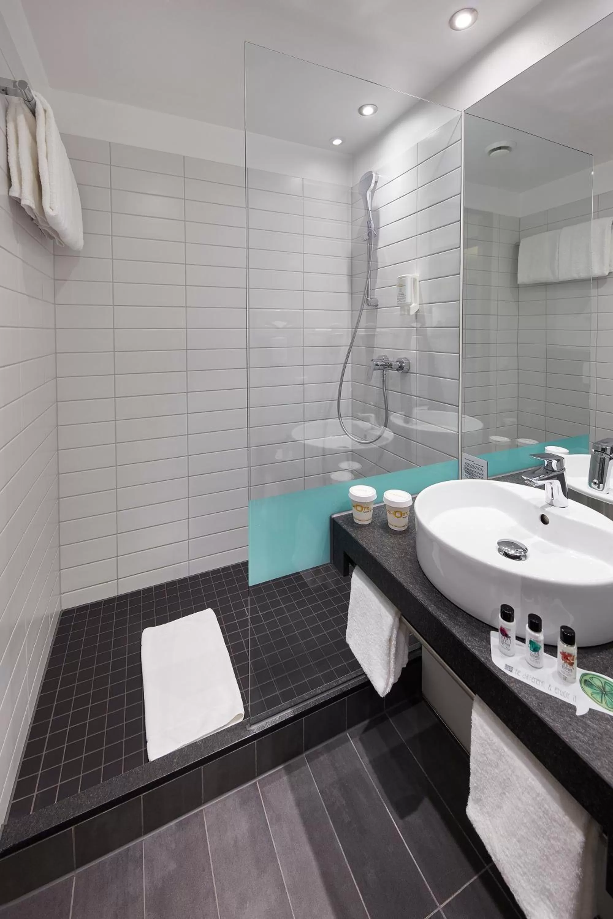 Bathroom in GHOTEL hotel & living Koblenz