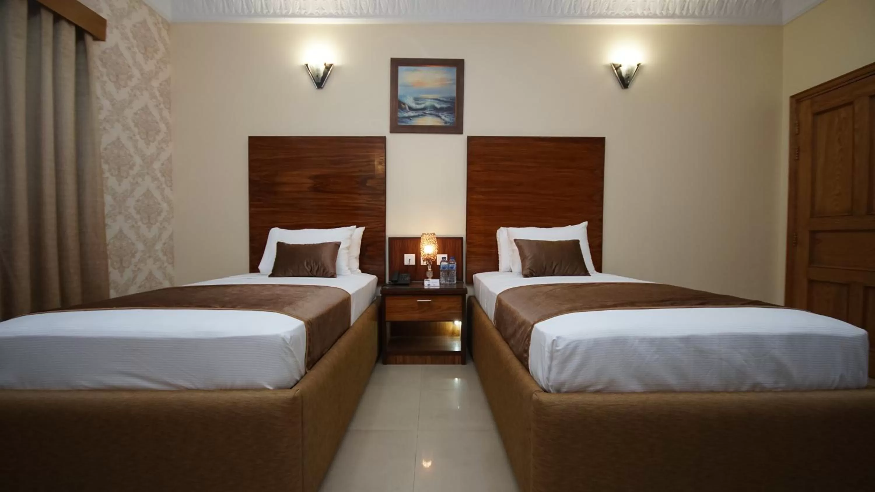 Bed in World Inn Karachi