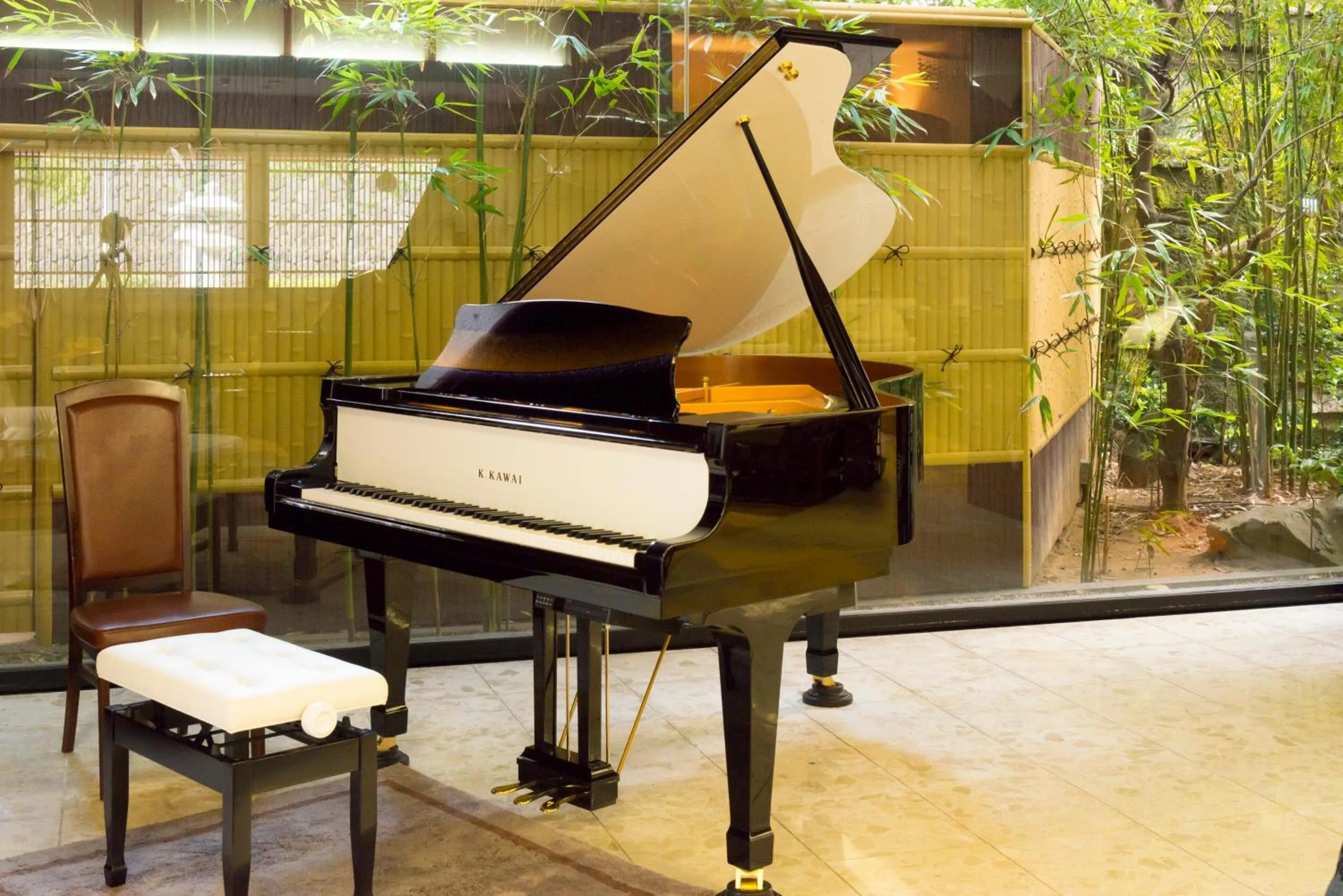 Decorative detail in Tachibana Shikitei