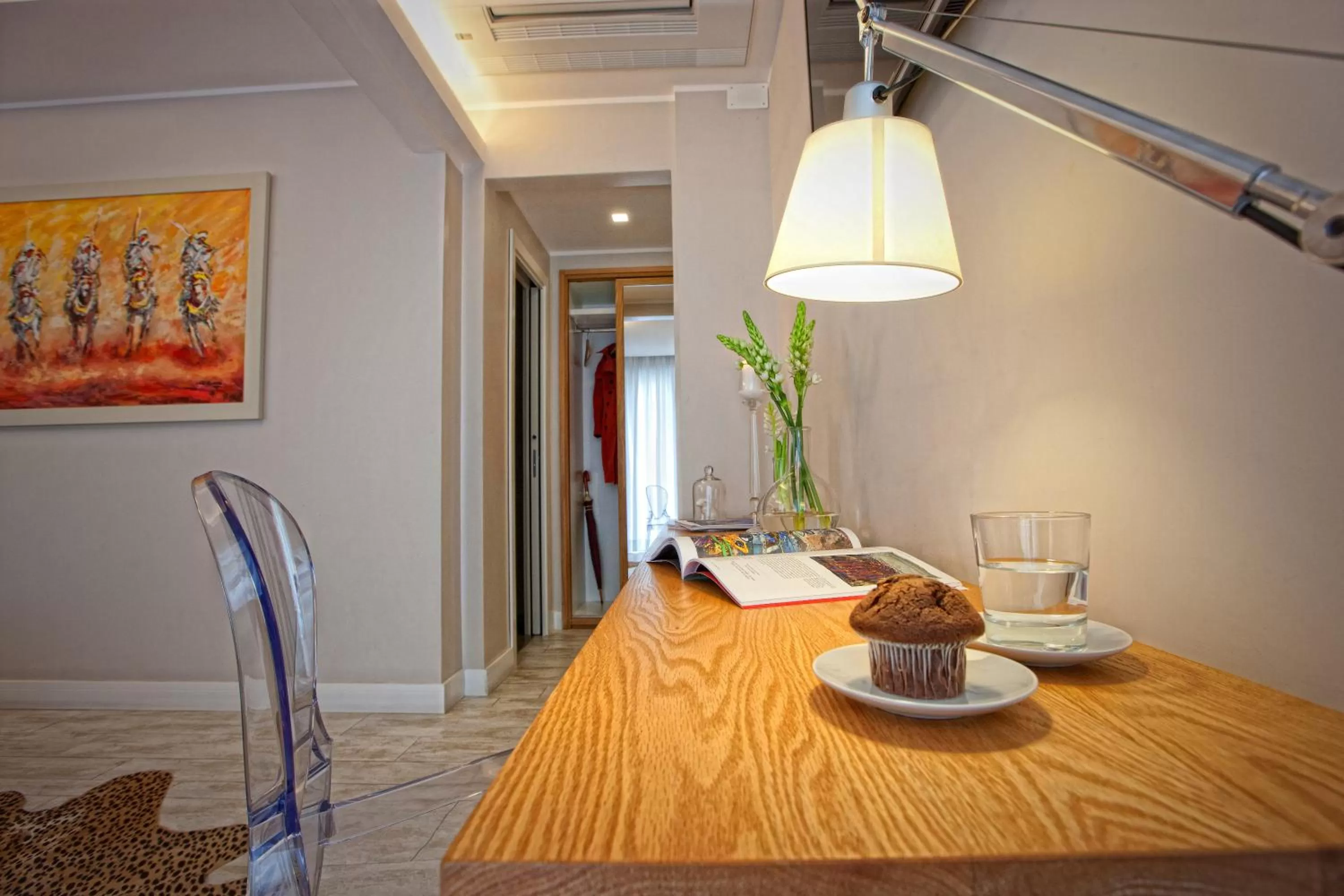 Decorative detail in Best Season