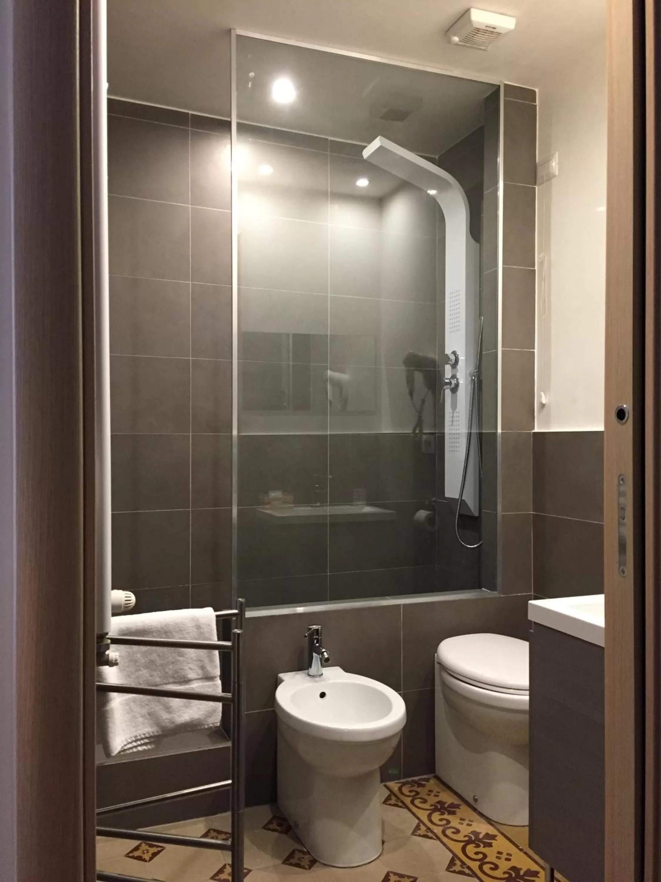 Other in Ottomood Ala Ovest Catania Centro