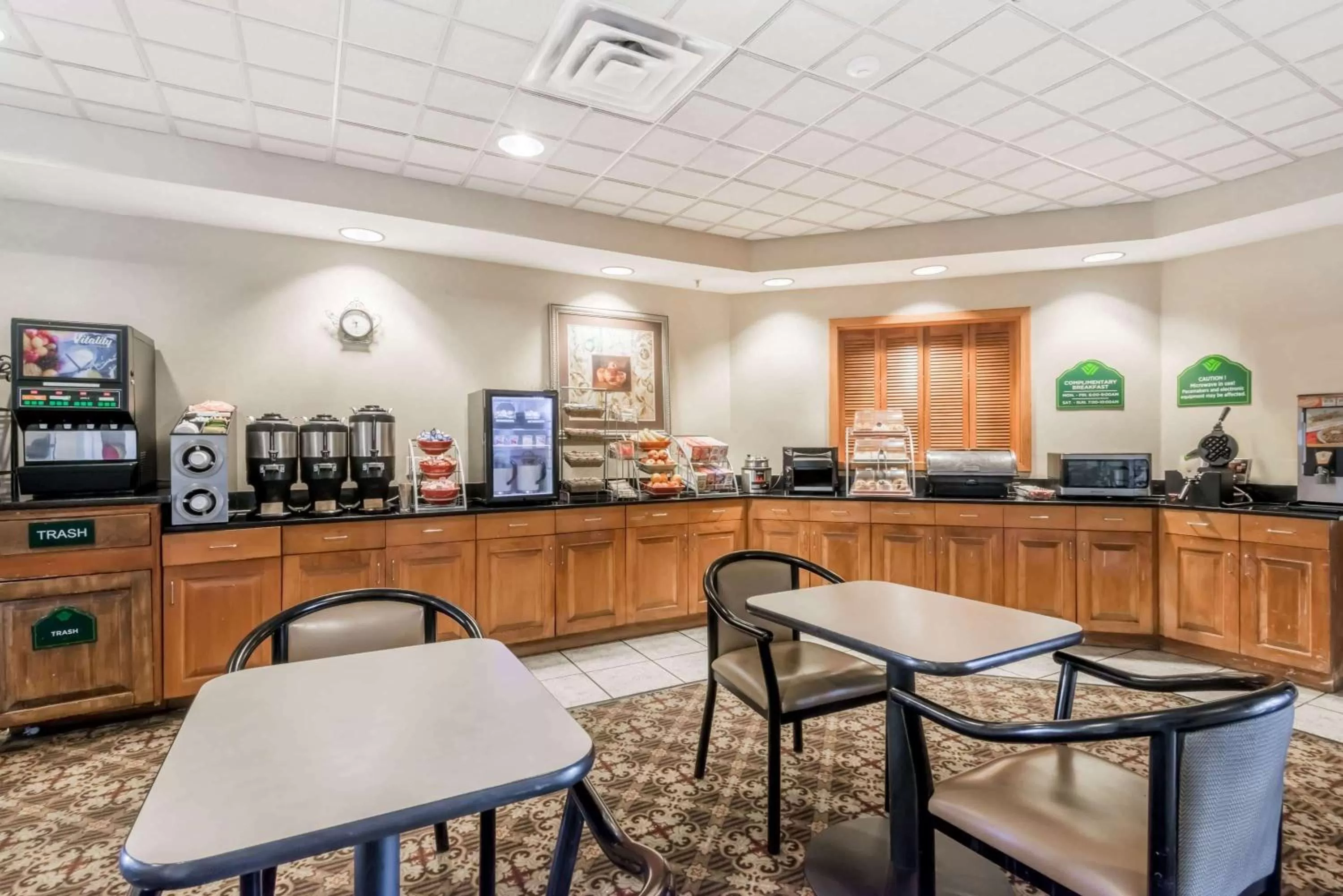 Restaurant/places to eat in Wingate by Wyndham - DFW North