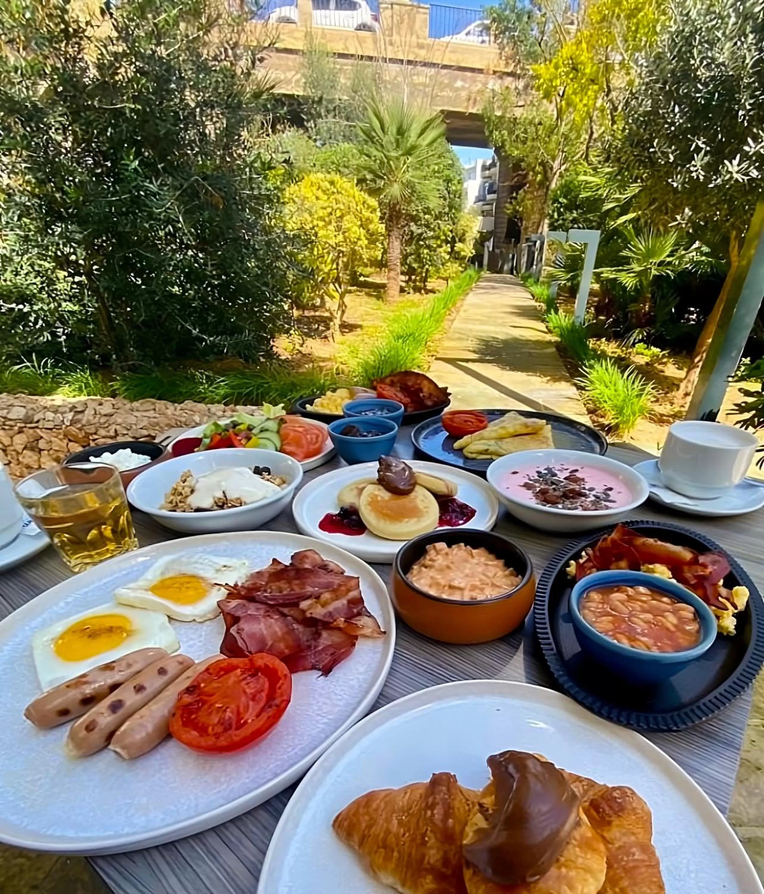 Garden in Maritim Antonine Hotel & Spa