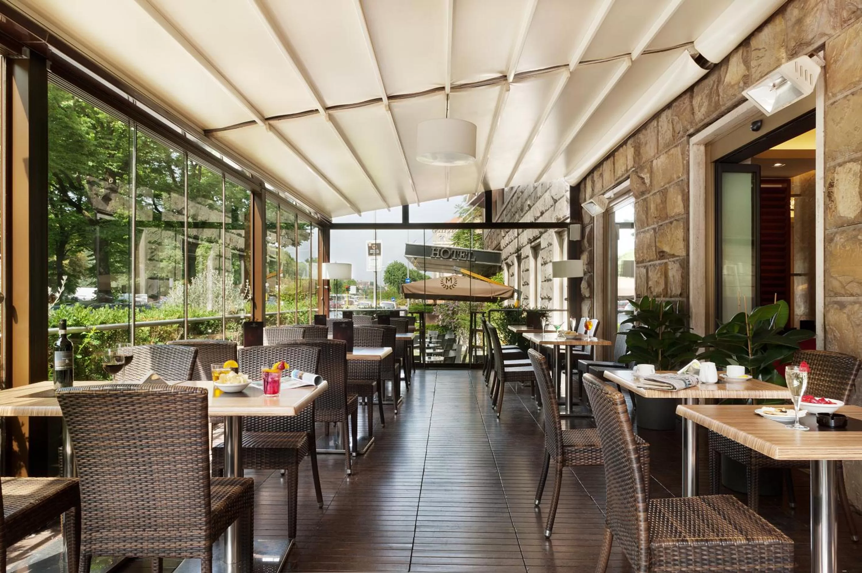 Restaurant/places to eat in FH55 Grand Hotel Mediterraneo