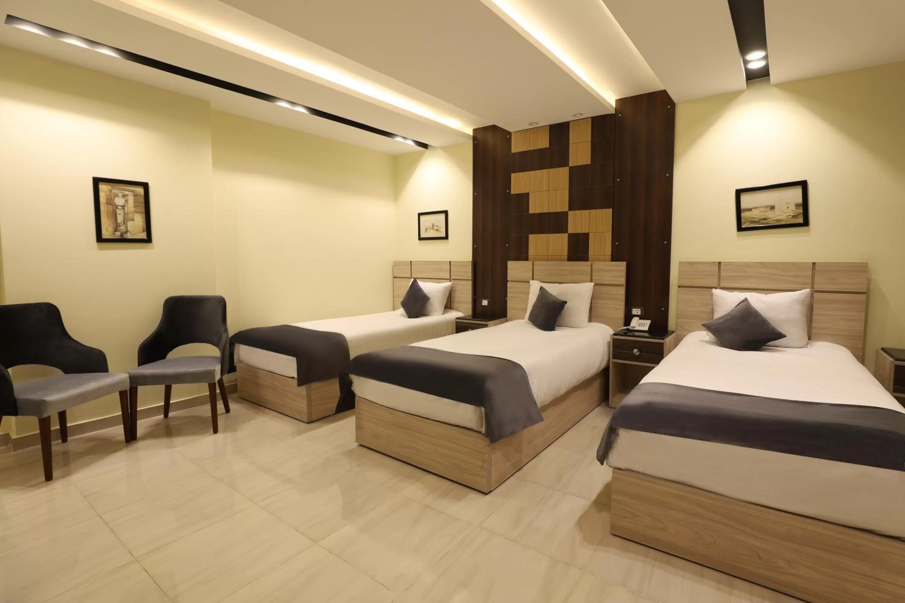 Bed in Brothers Pyramids View Hotel