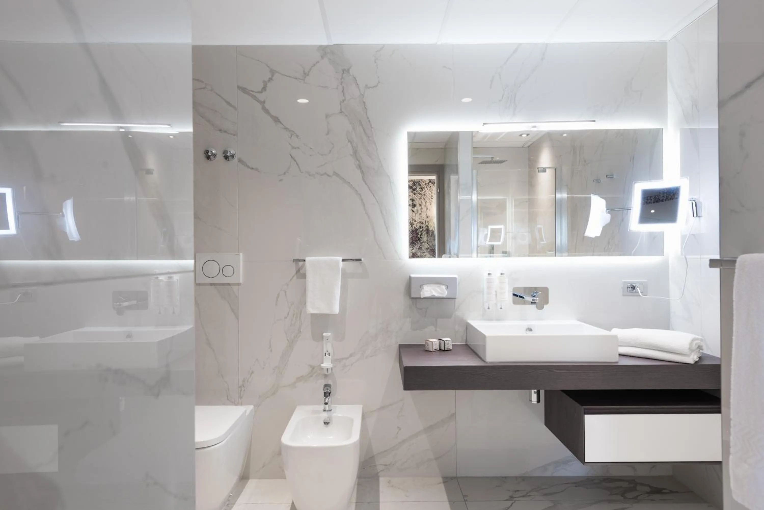 Shower in Bibione Palace Hotel