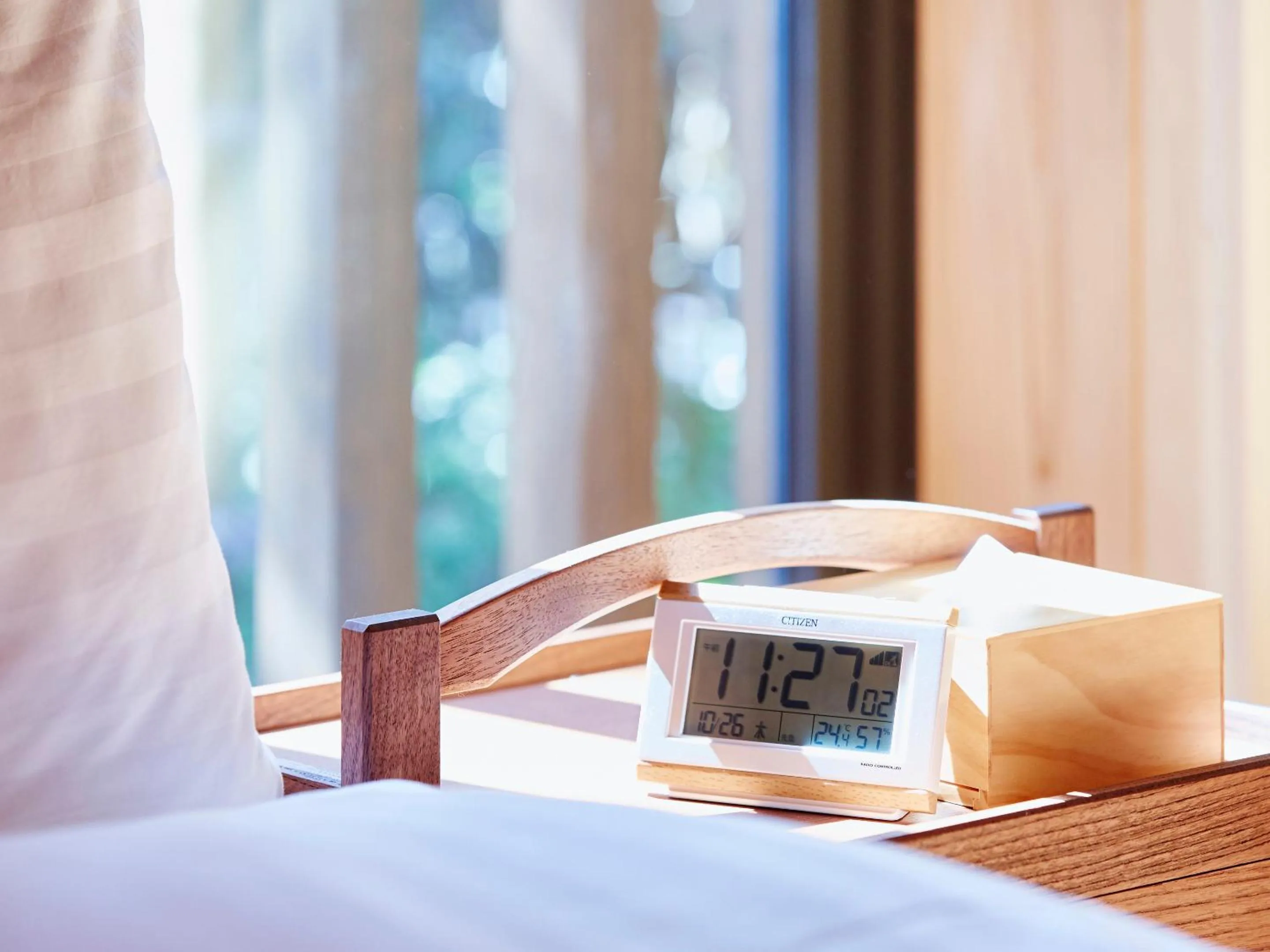 Bedroom, Bed in Sunrise Suites