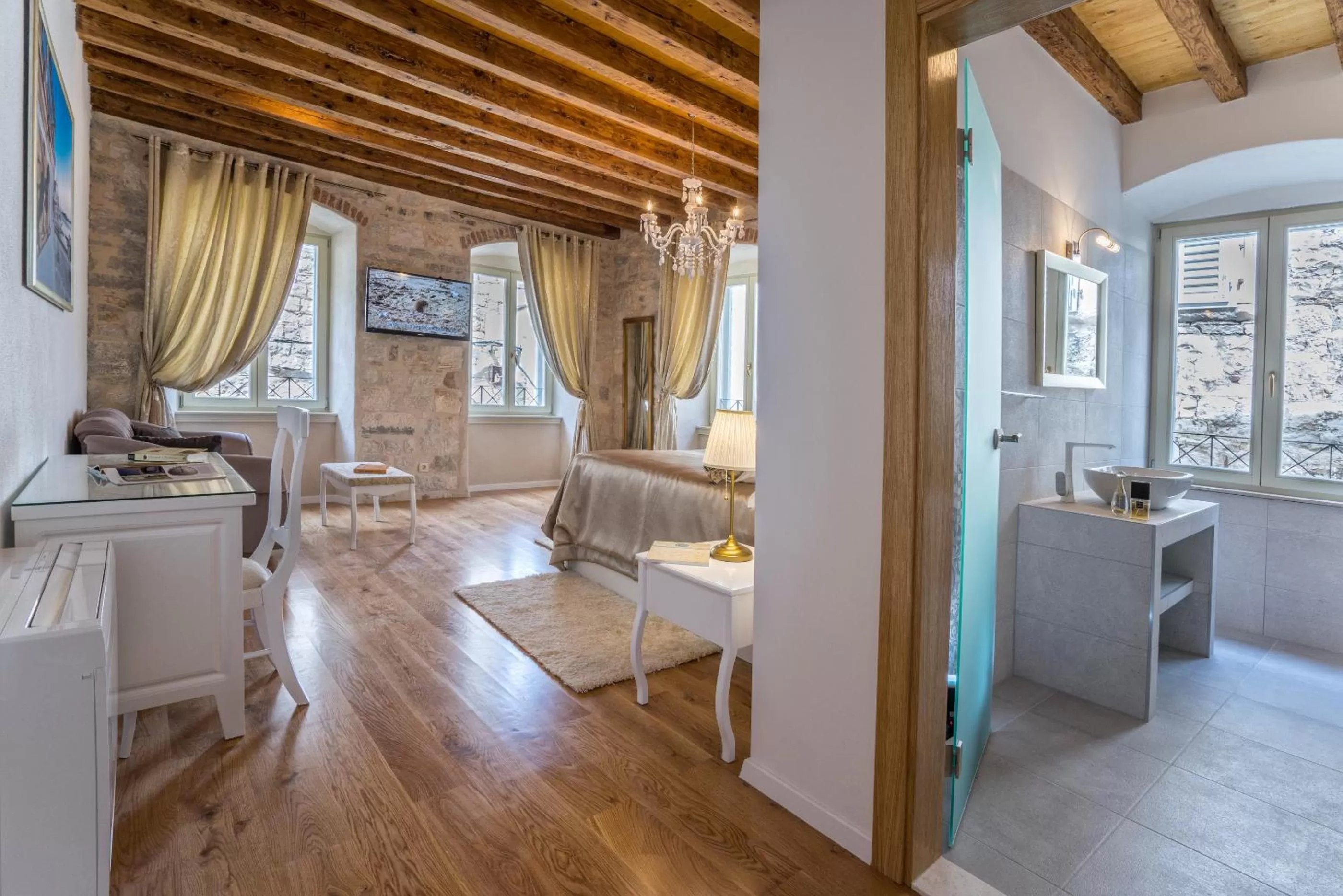 Bathroom in Villa Split Heritage Hotel