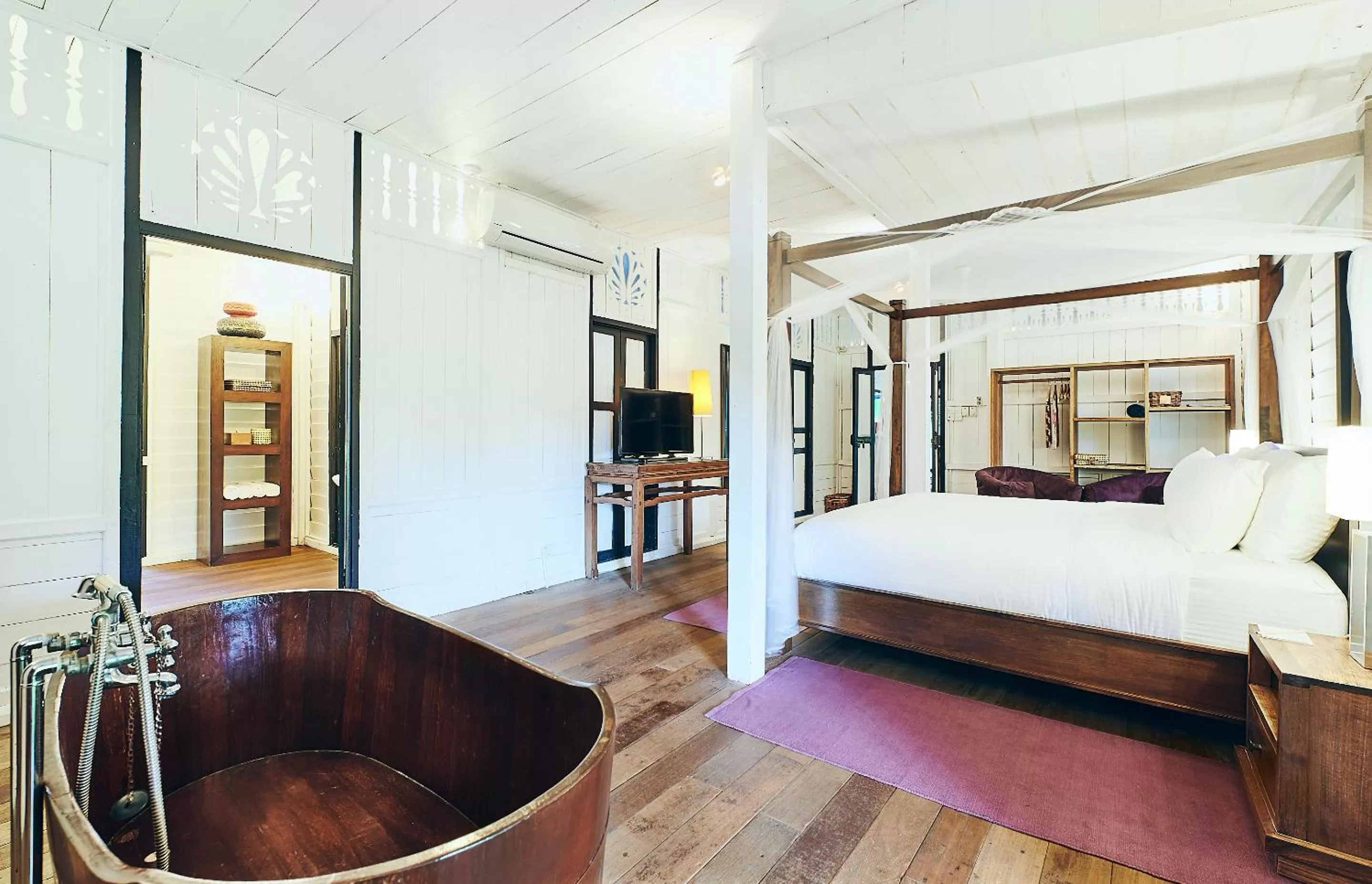 Bedroom, Bed in Temple Tree Resort