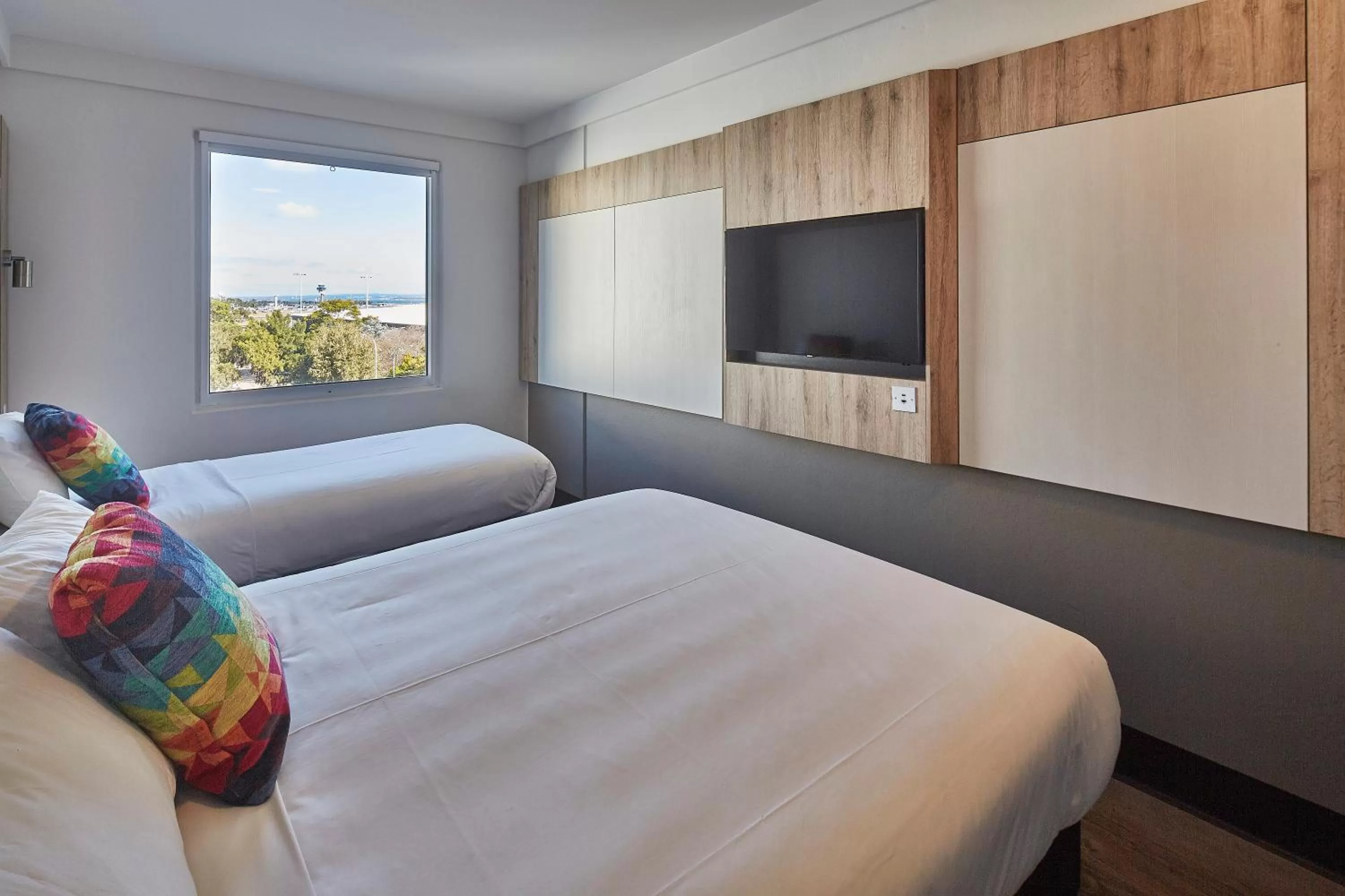 Photo of the whole room, Bed in ibis budget Sydney Airport