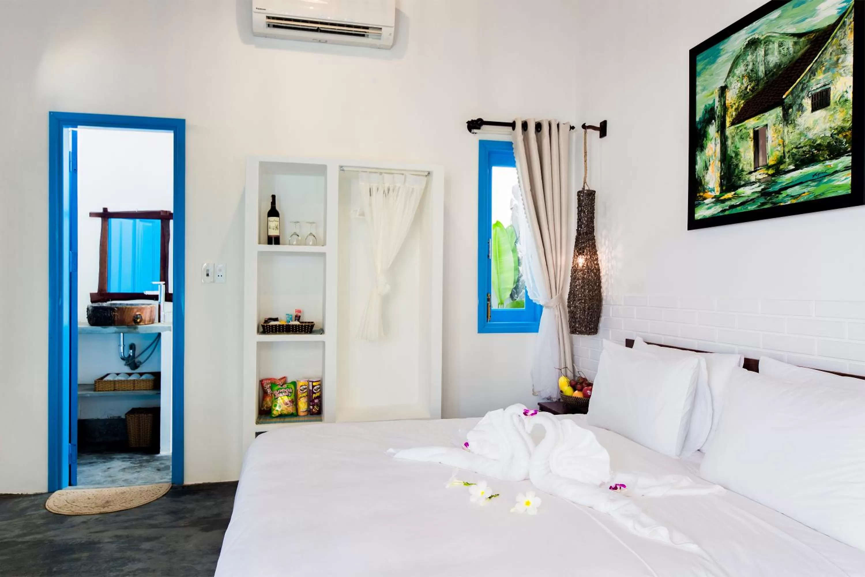 Bedroom, Bed in Cashew Tree Bungalow