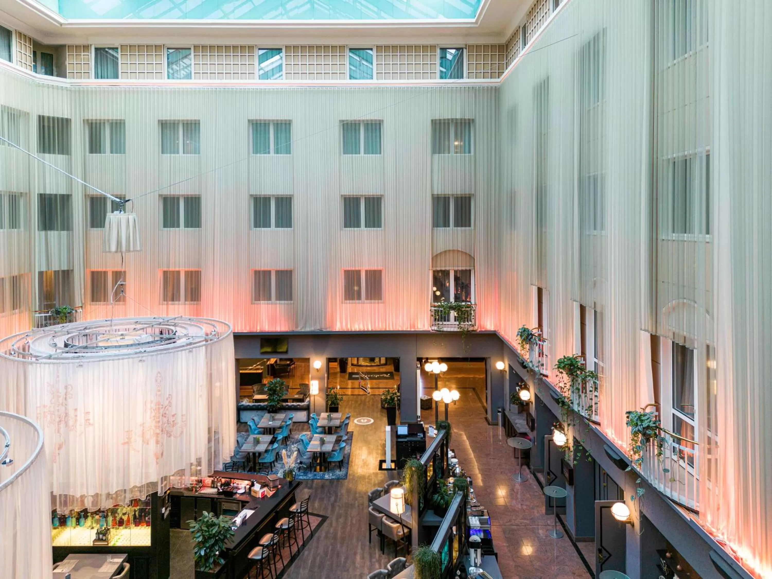 Restaurant/places to eat in Radisson Blu Hotel Bremen