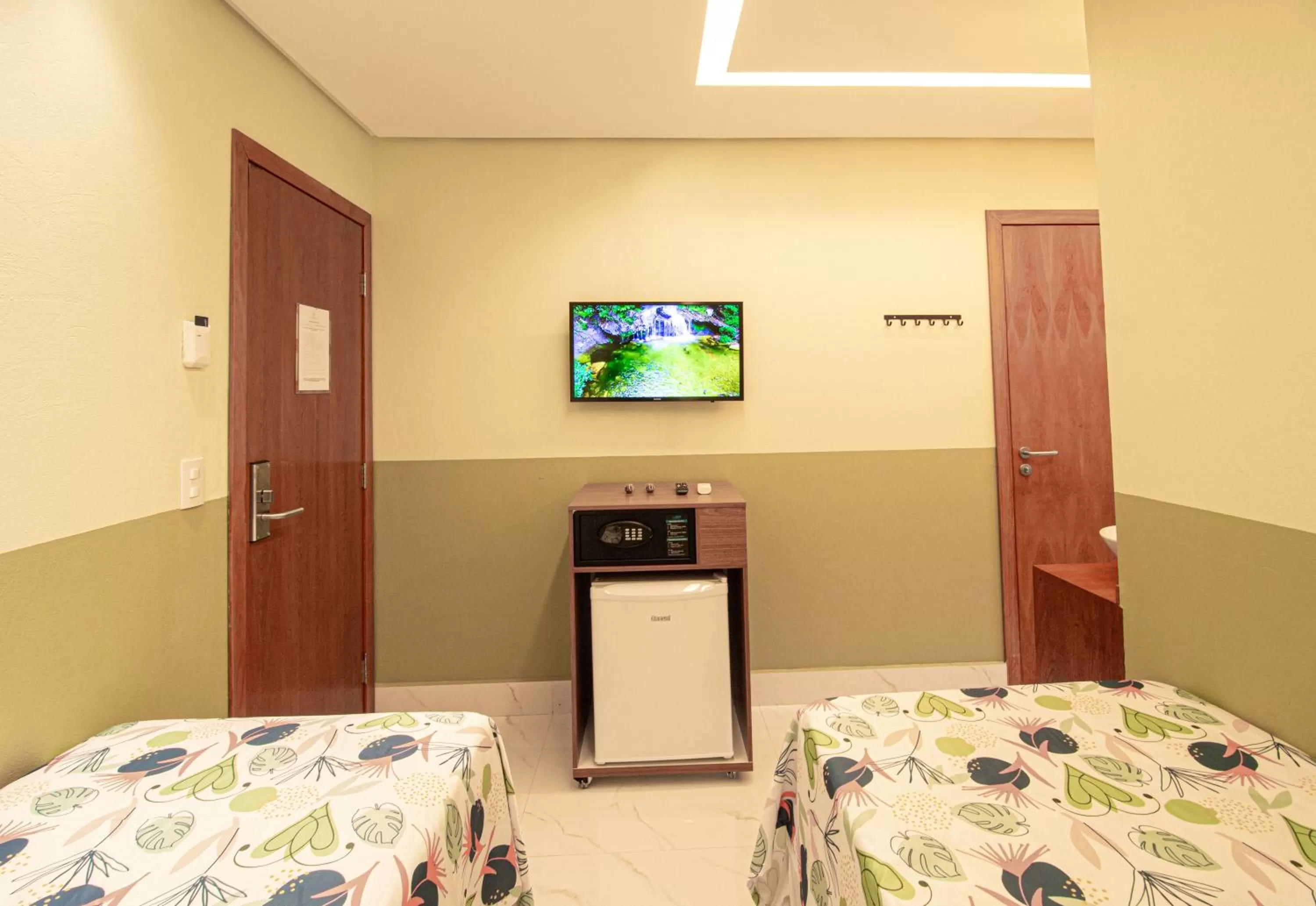 TV and multimedia in Pousada Flores do Carmo