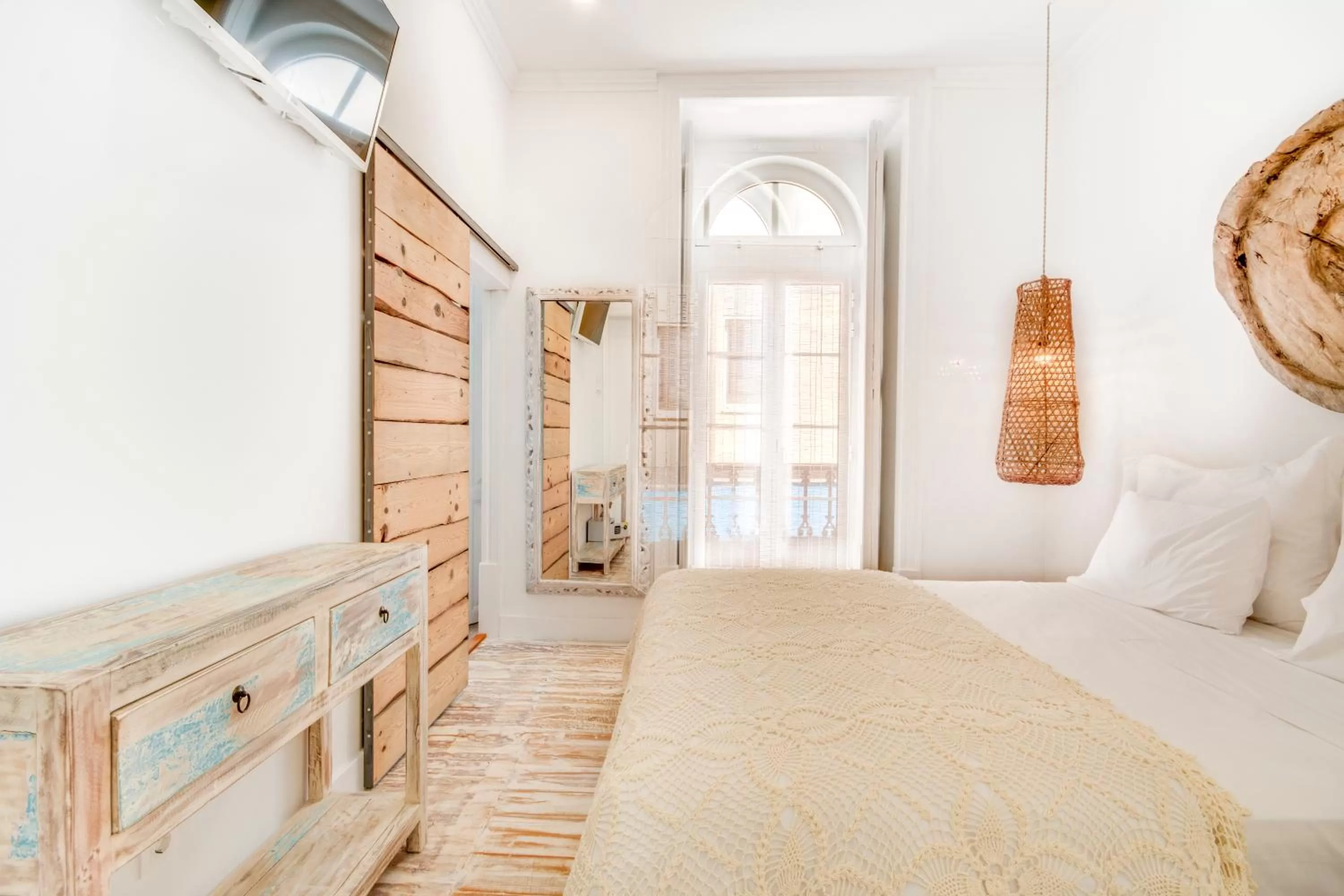 Photo of the whole room, Bed in Garam Lisboa