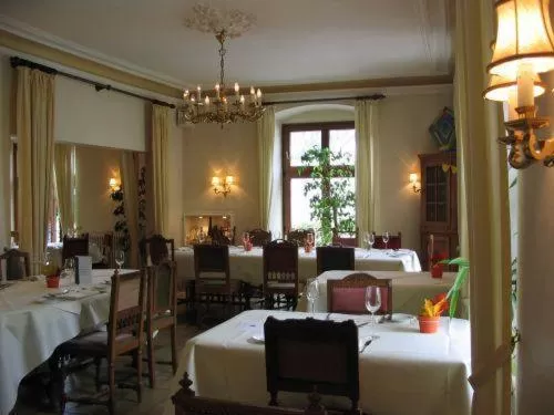 Restaurant/places to eat in Weinhotel St. Stephanus