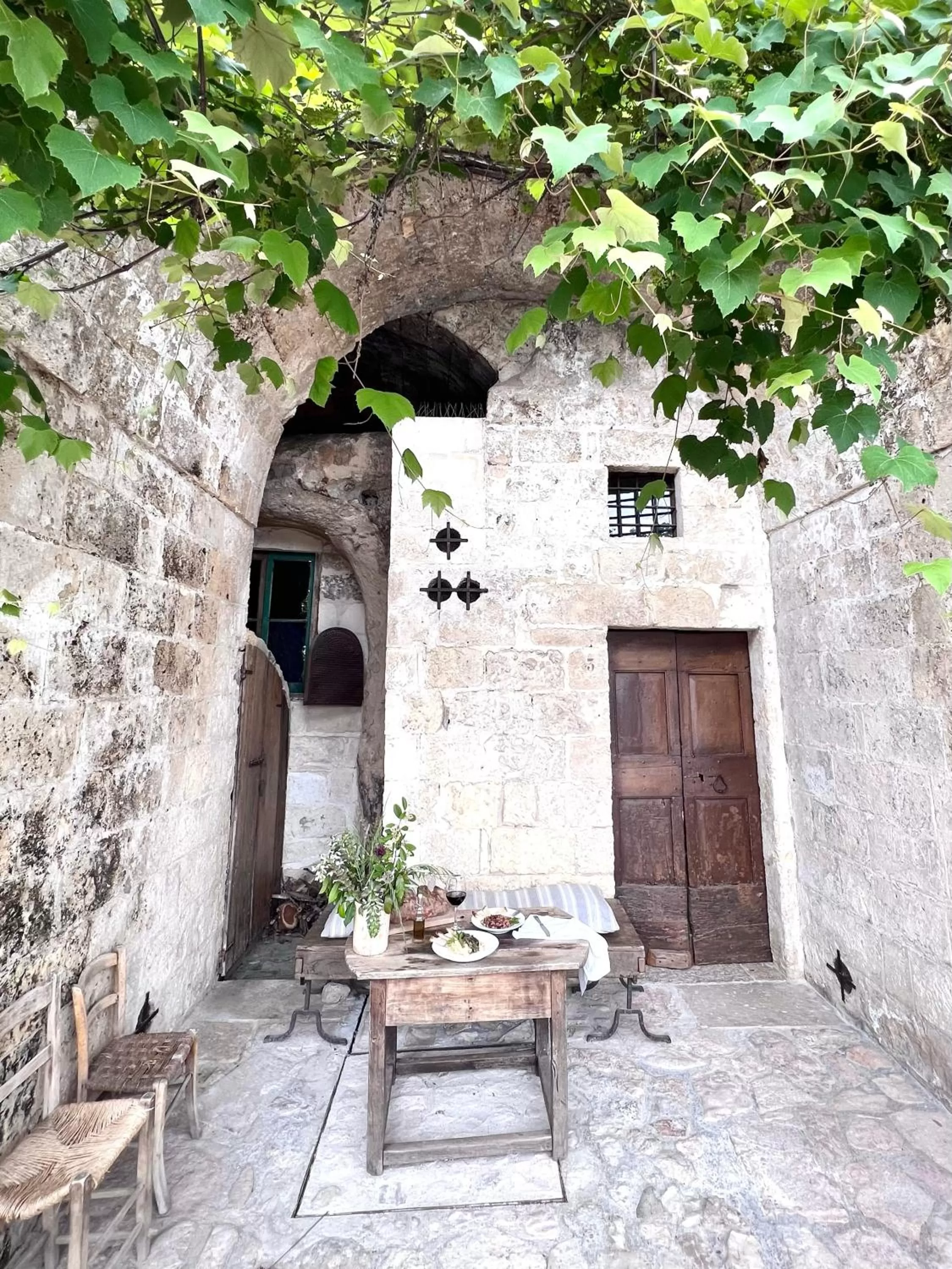 Food and drinks in Sextantio Le Grotte Della Civita