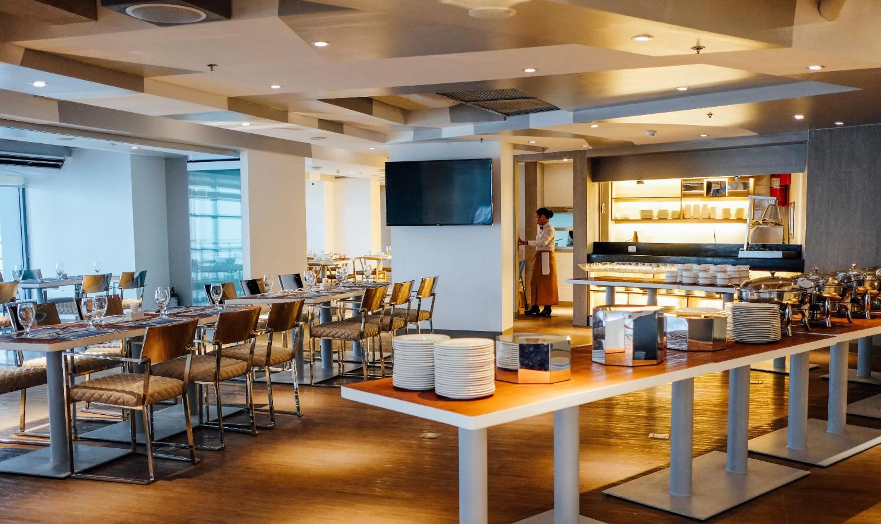 Restaurant/places to eat in TRYP by Wyndham Mall of Asia Manila